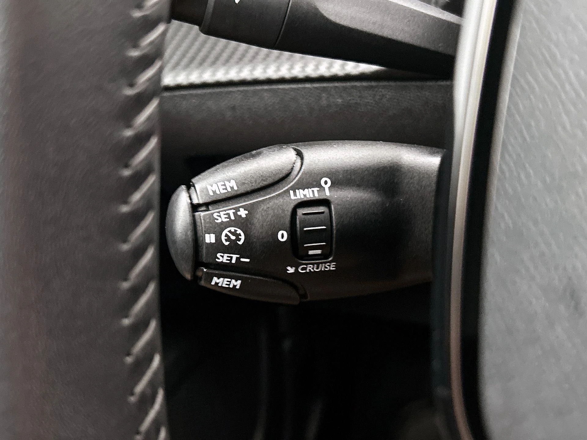 Peugeot-2008-image-5