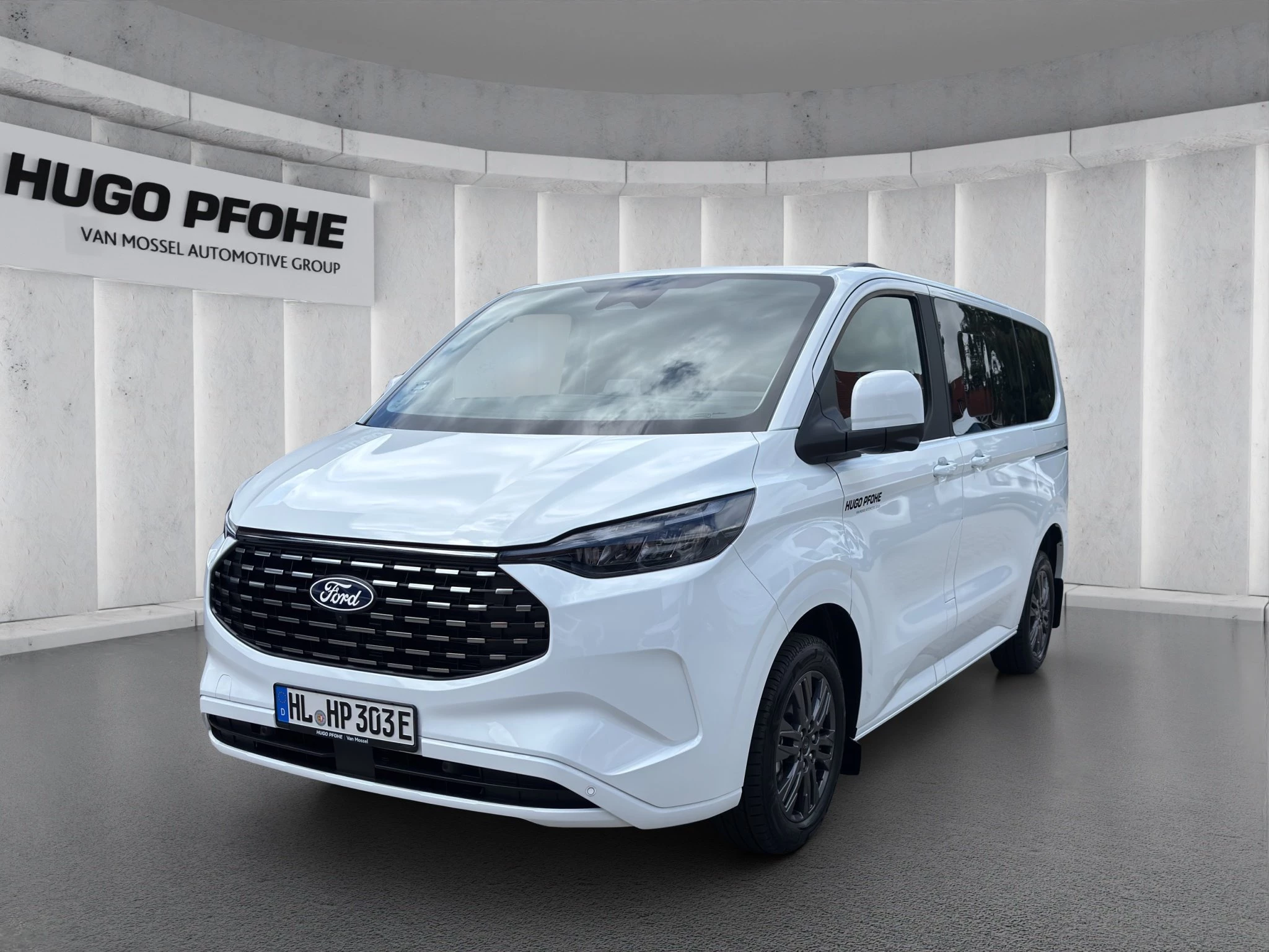 Ford-Tourneo Custom-image-0