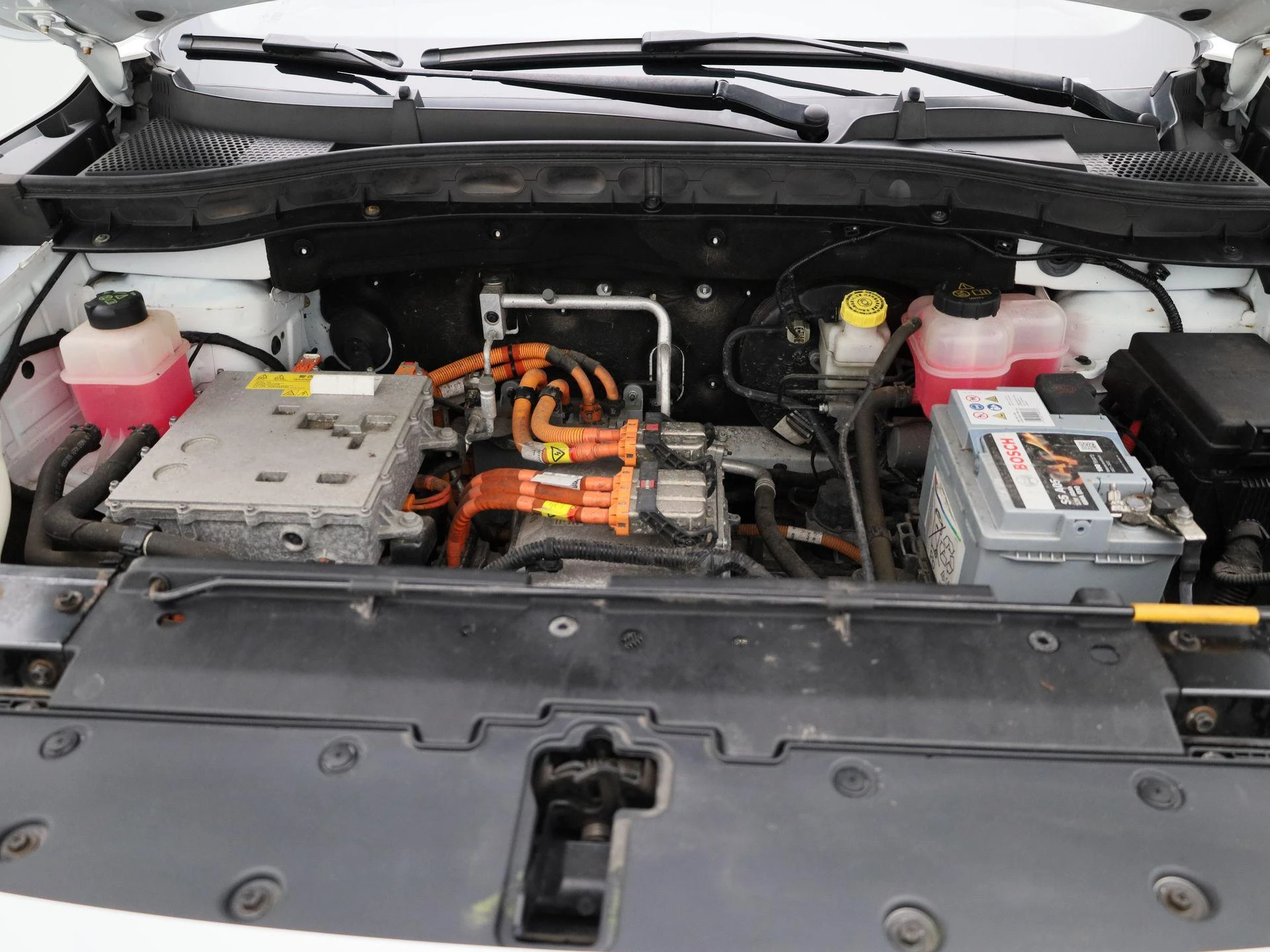 MG-ZS EV-image-32