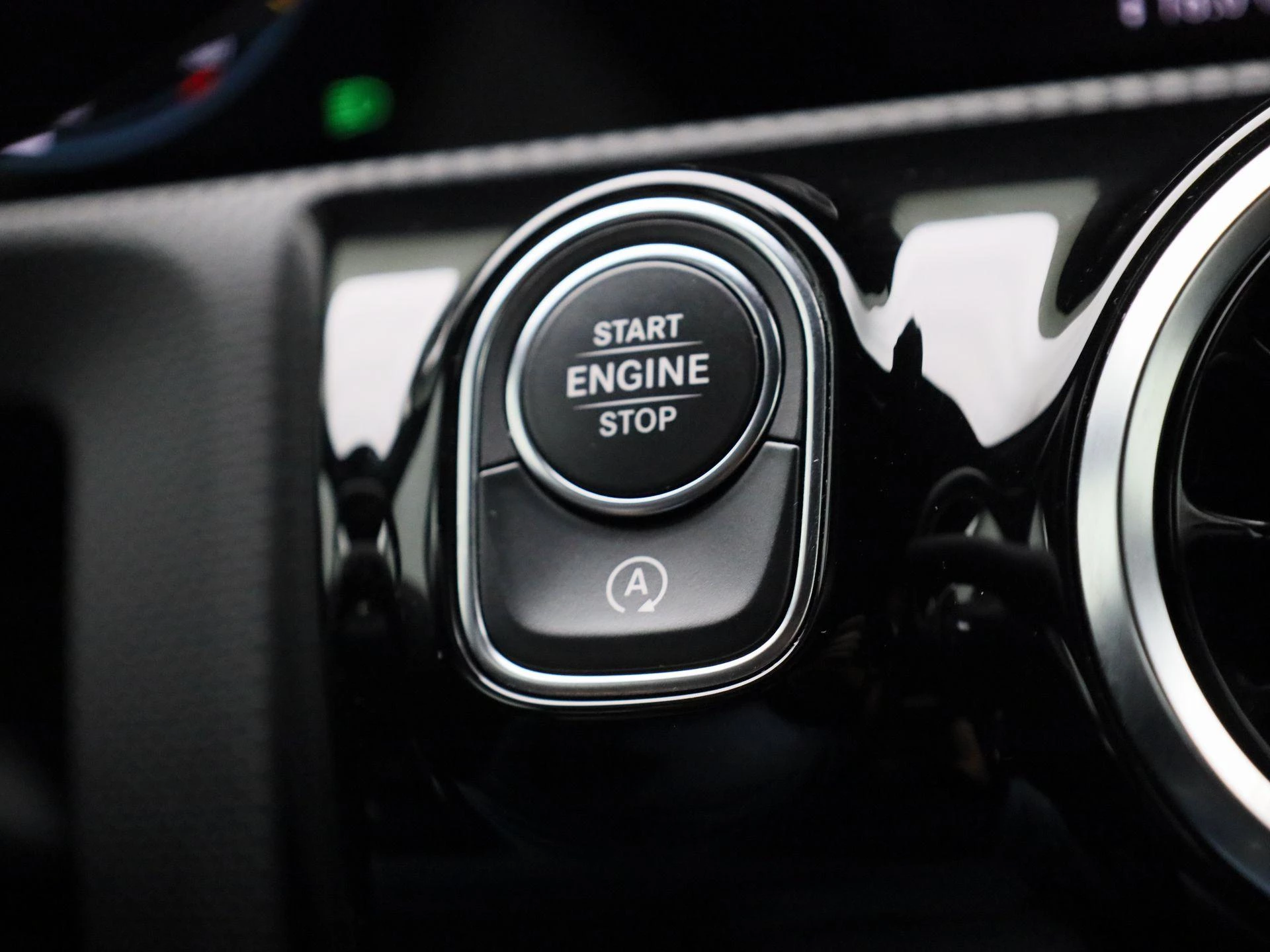 Mercedes-Benz A-Klasse 180 Business Solution AMG