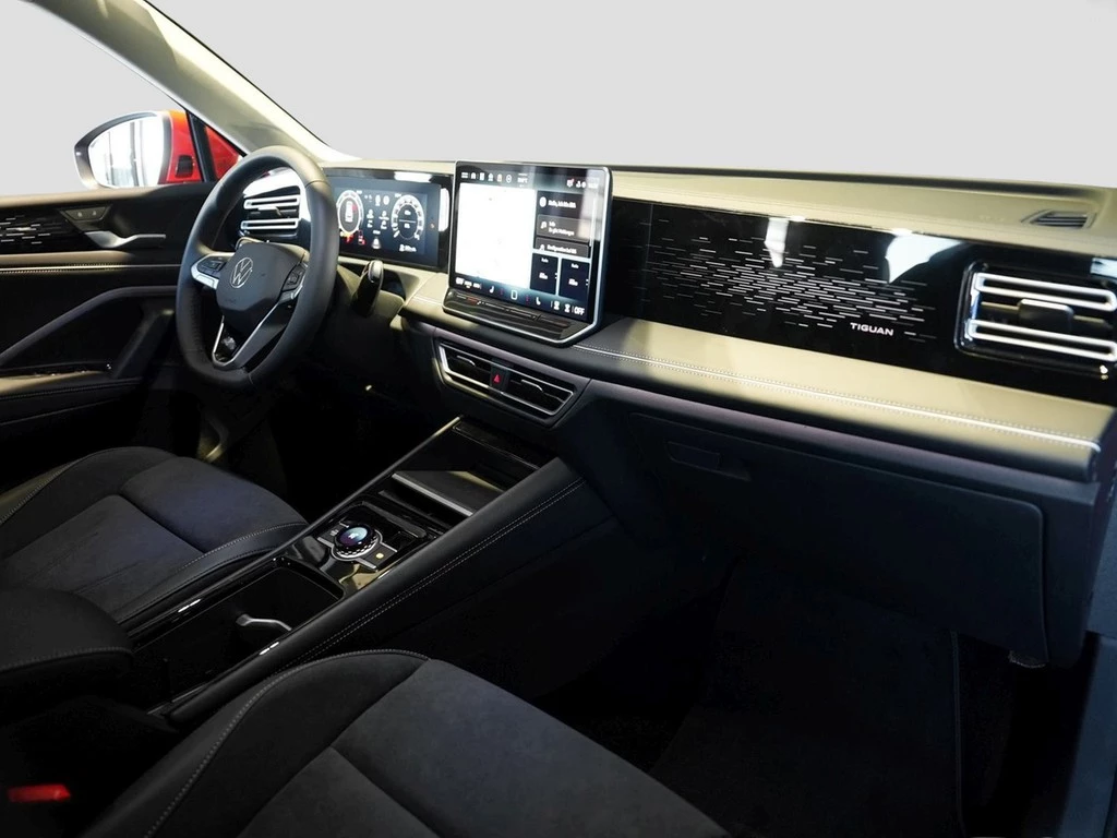 Volkswagen Tiguan 1,5 l eTSI DSG Elegance AHK LM20" VAL VSA