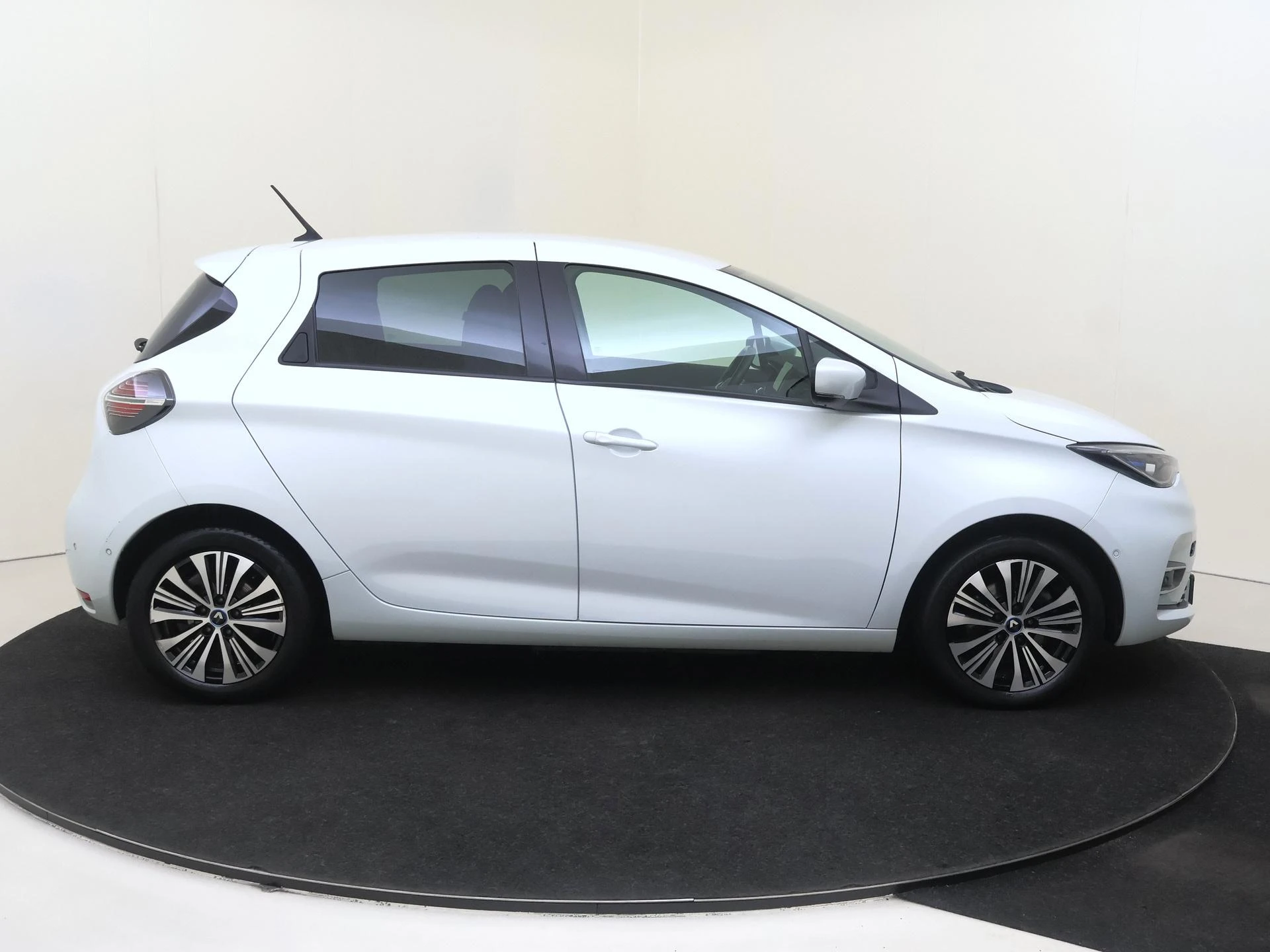 Renault-ZOE-image-8