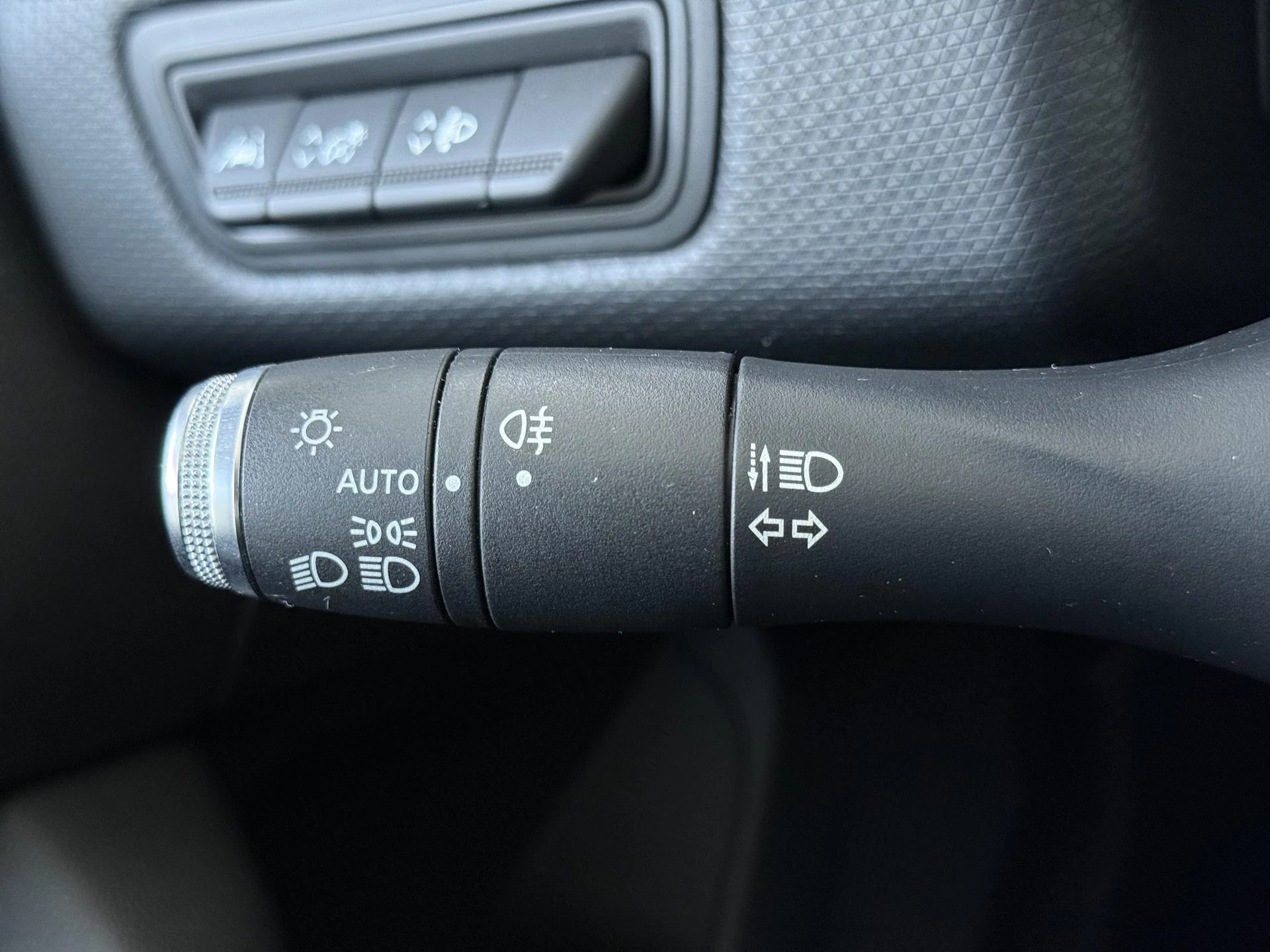 Renault-Clio-image-20