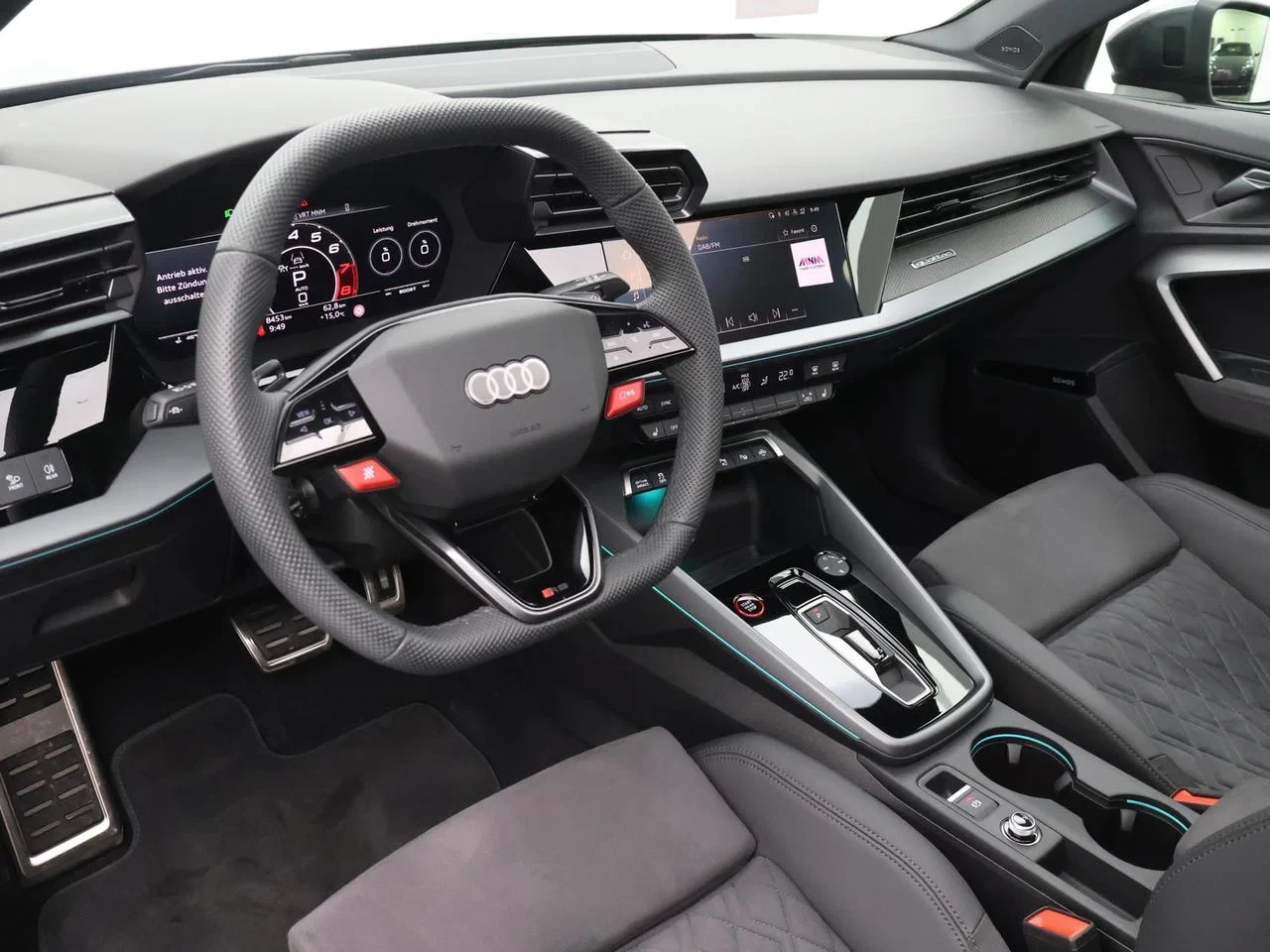 Audi-RS3-image-10