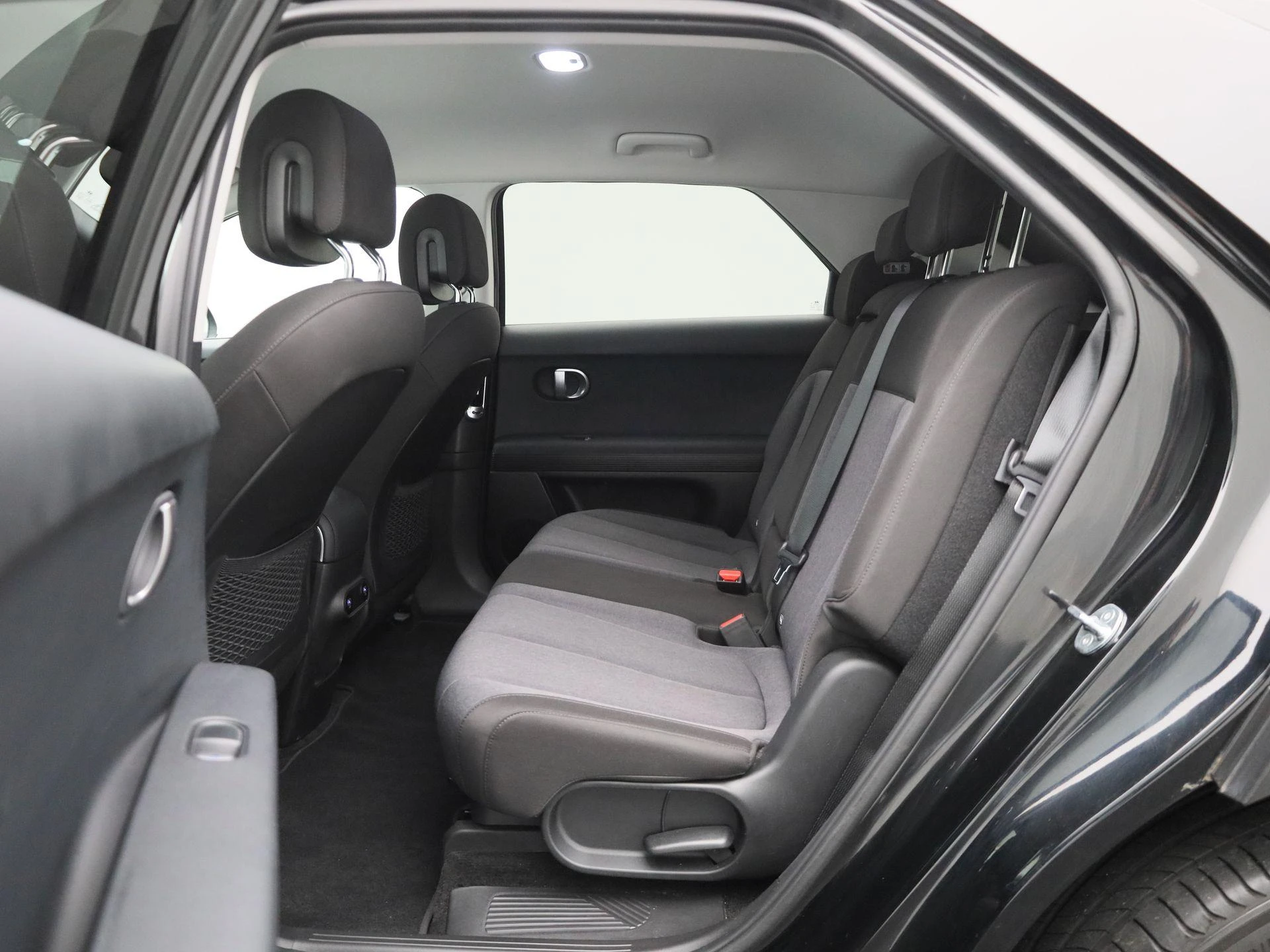 Hyundai-IONIQ 5-image-10