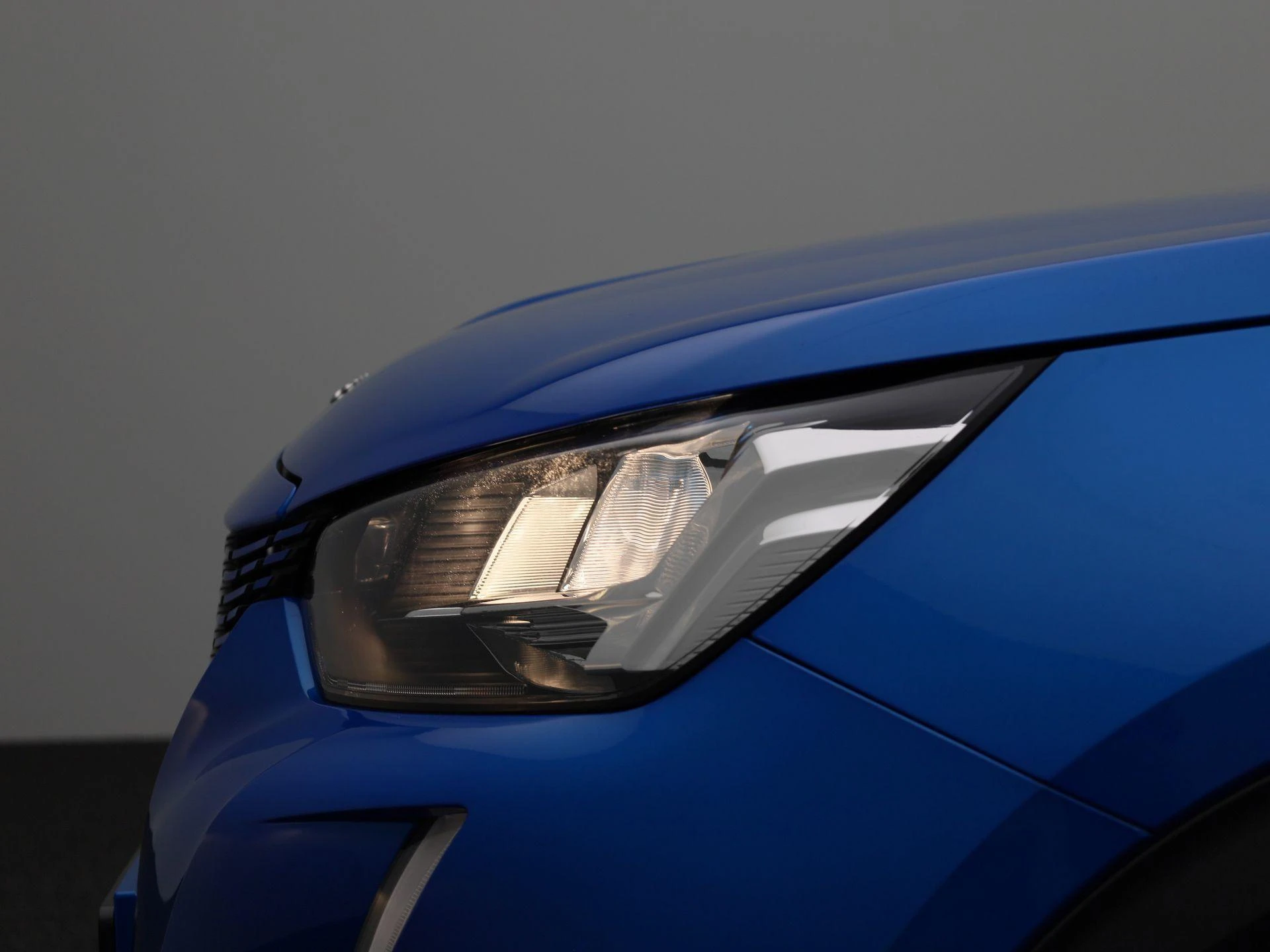 Peugeot-e-2008-image-14