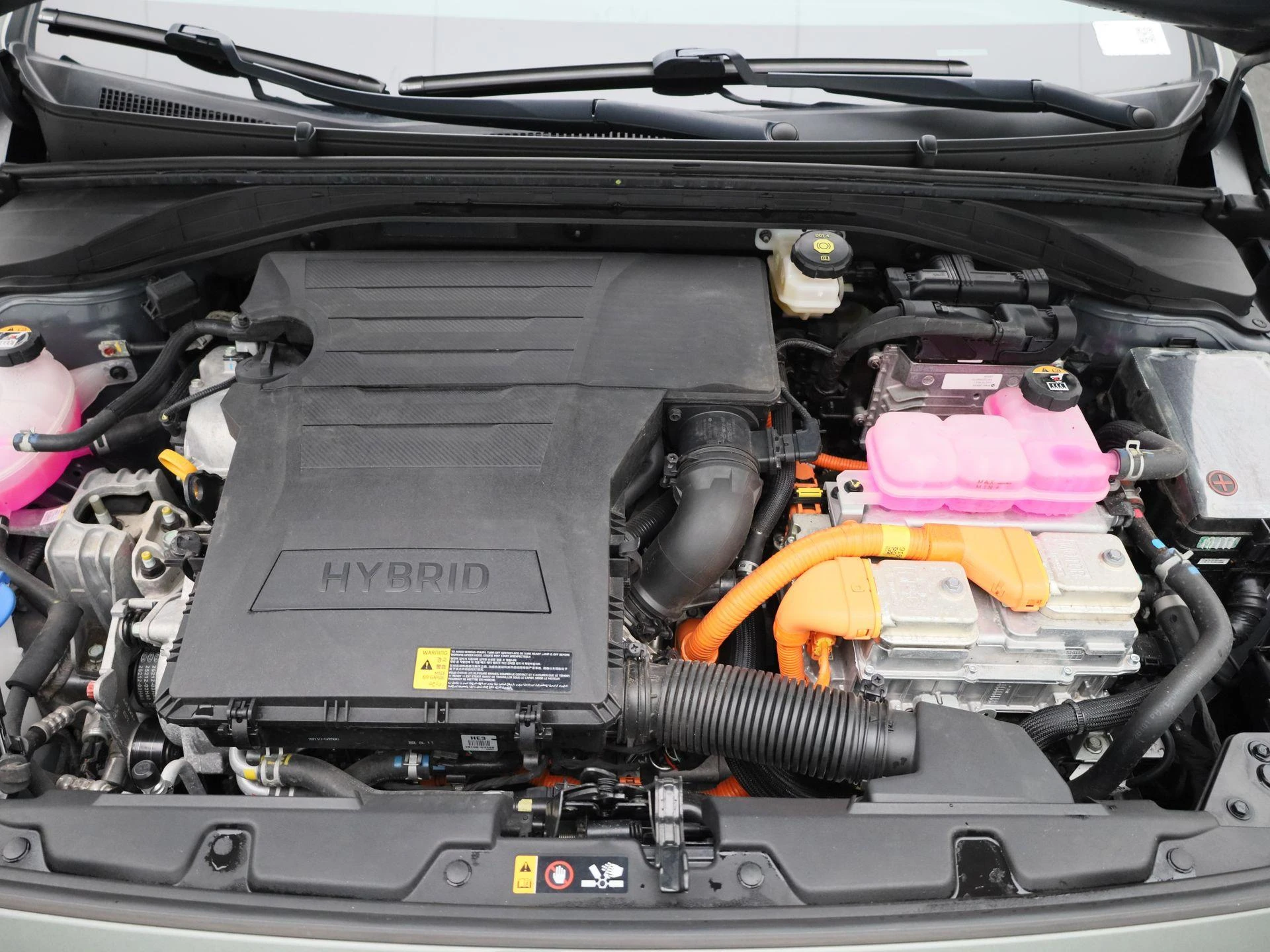Hyundai-IONIQ-image-35