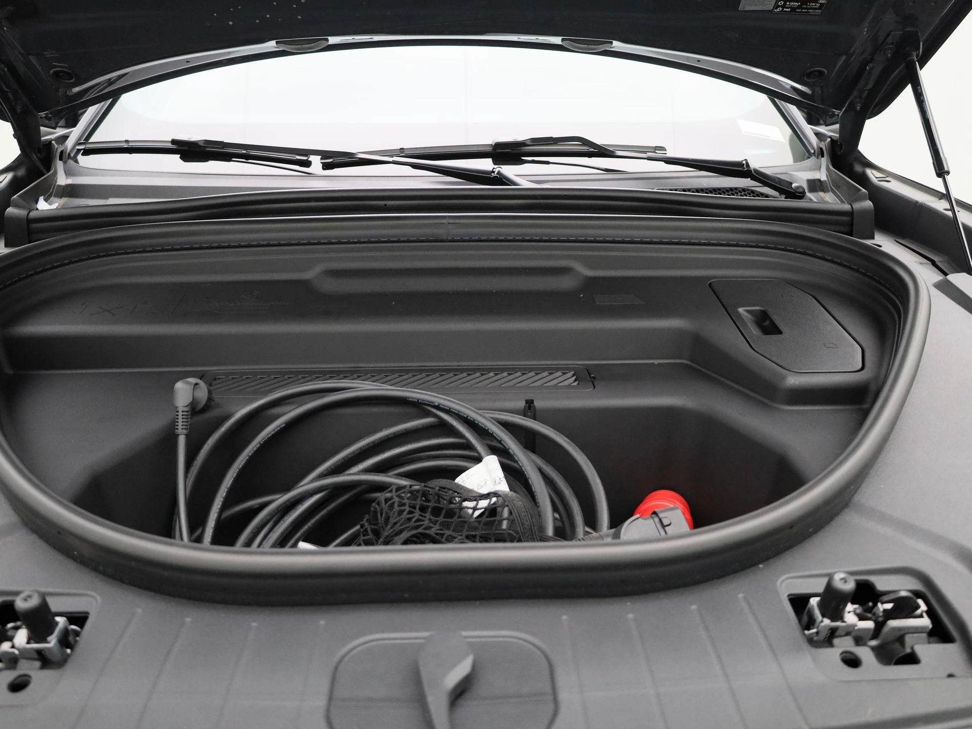 Audi-Q6 e-tron-image-47