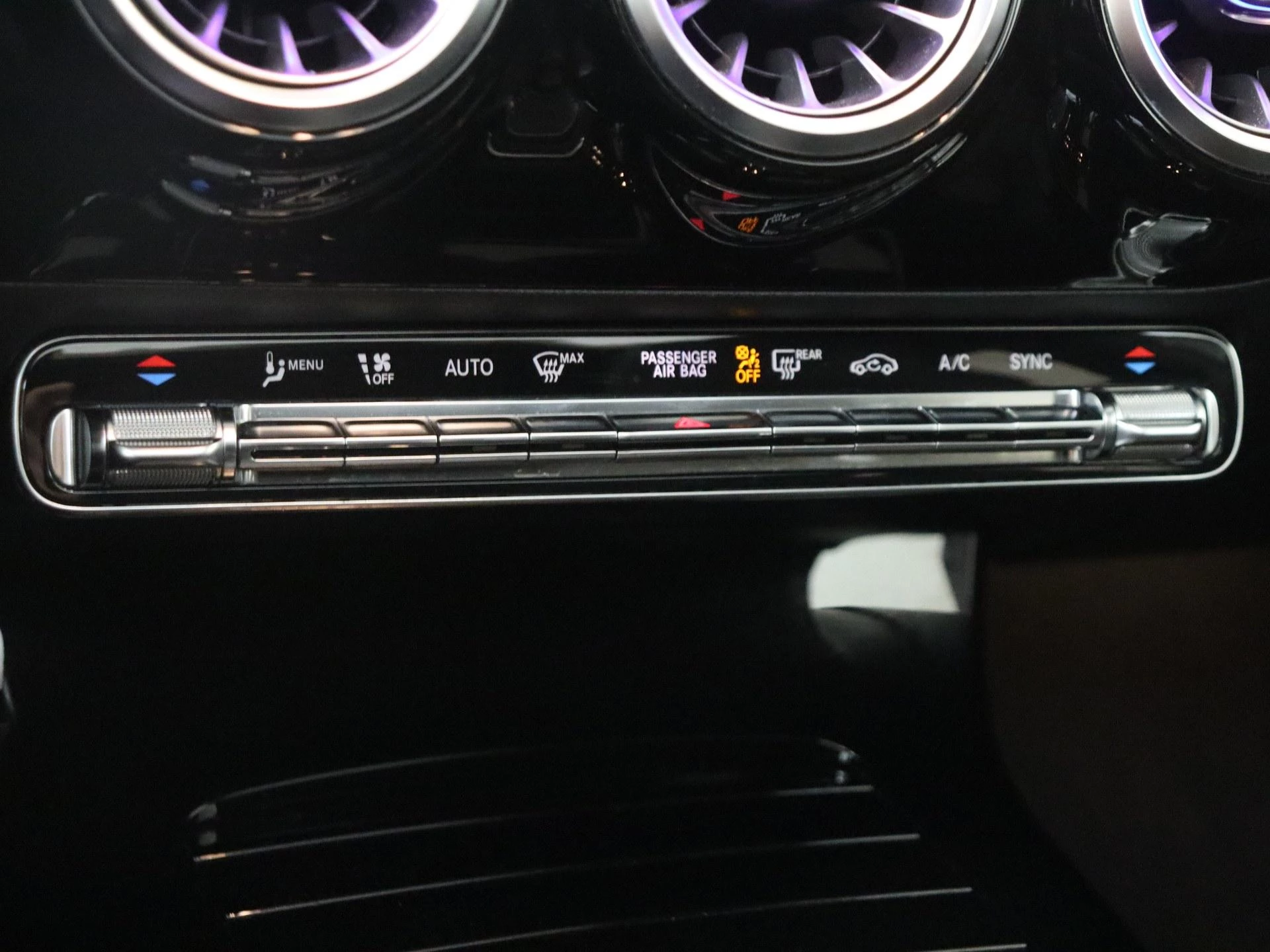 Mercedes-Benz-A-Klasse-image-32