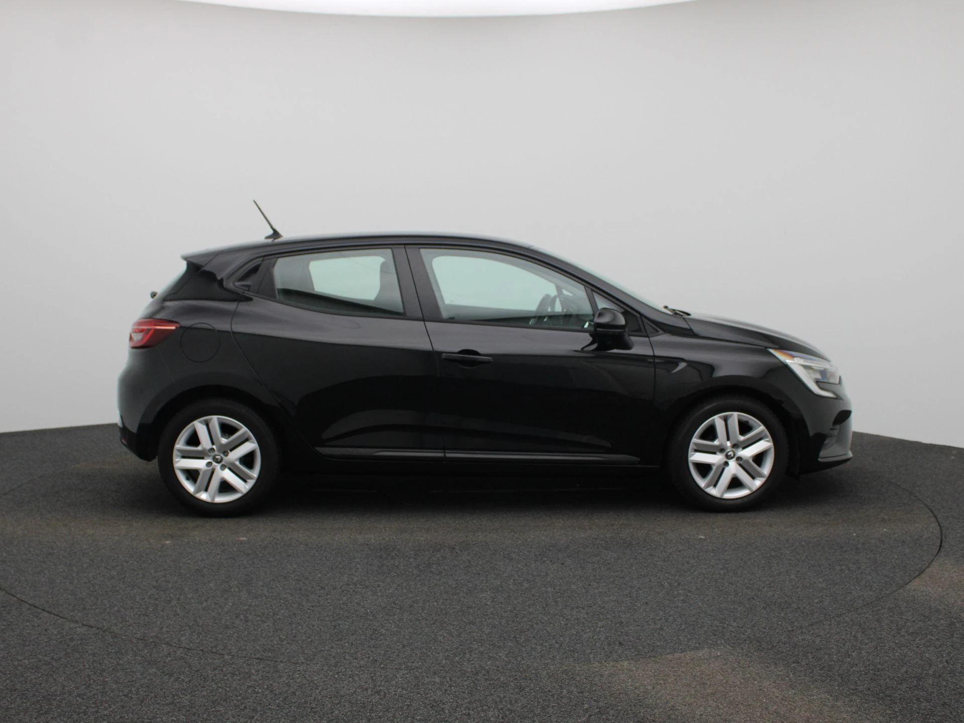 Renault-Clio-image-5