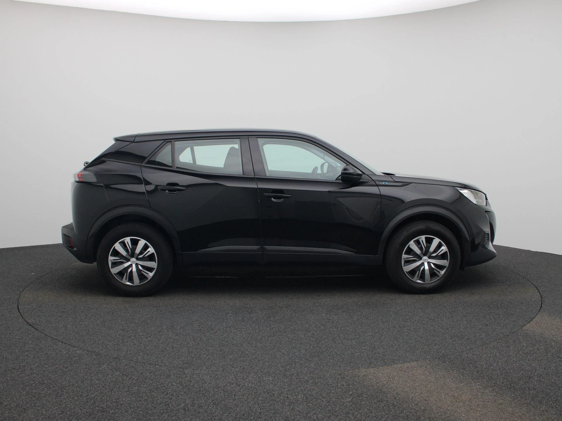 Peugeot e-2008 EV Active 50 kWh