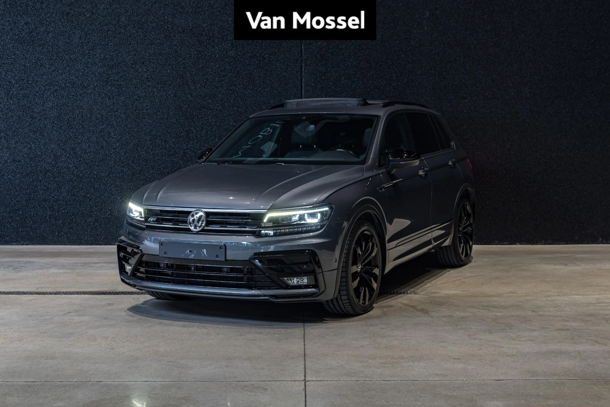 Volkswagen-Tiguan-image-0