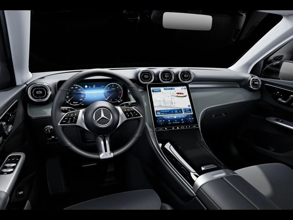 Mercedes-Benz-GLC 220 d-image-9