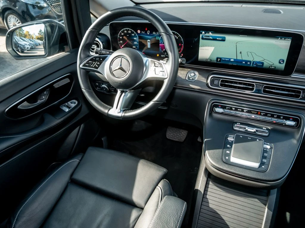 Mercedes-Benz-V-Klasse 300-image-9