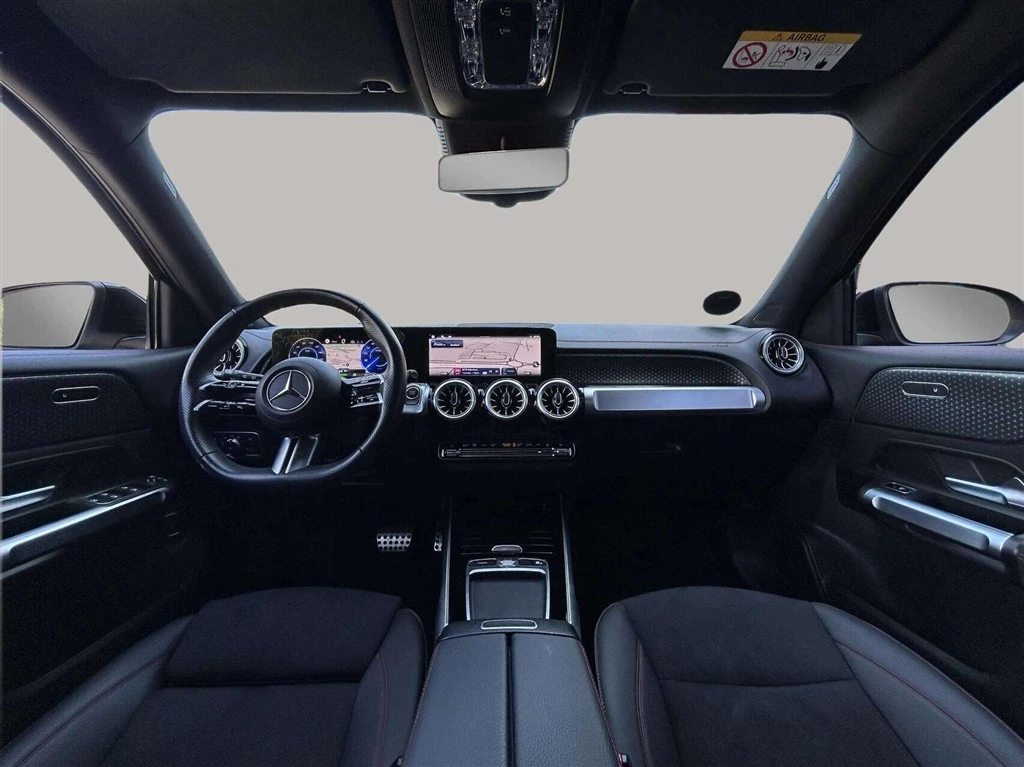 Mercedes-Benz-EQB-image-12