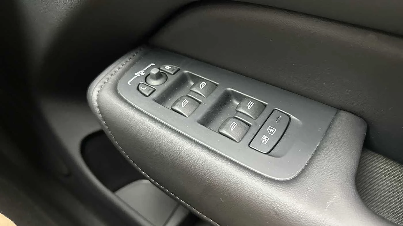 Volvo-XC60-image-25