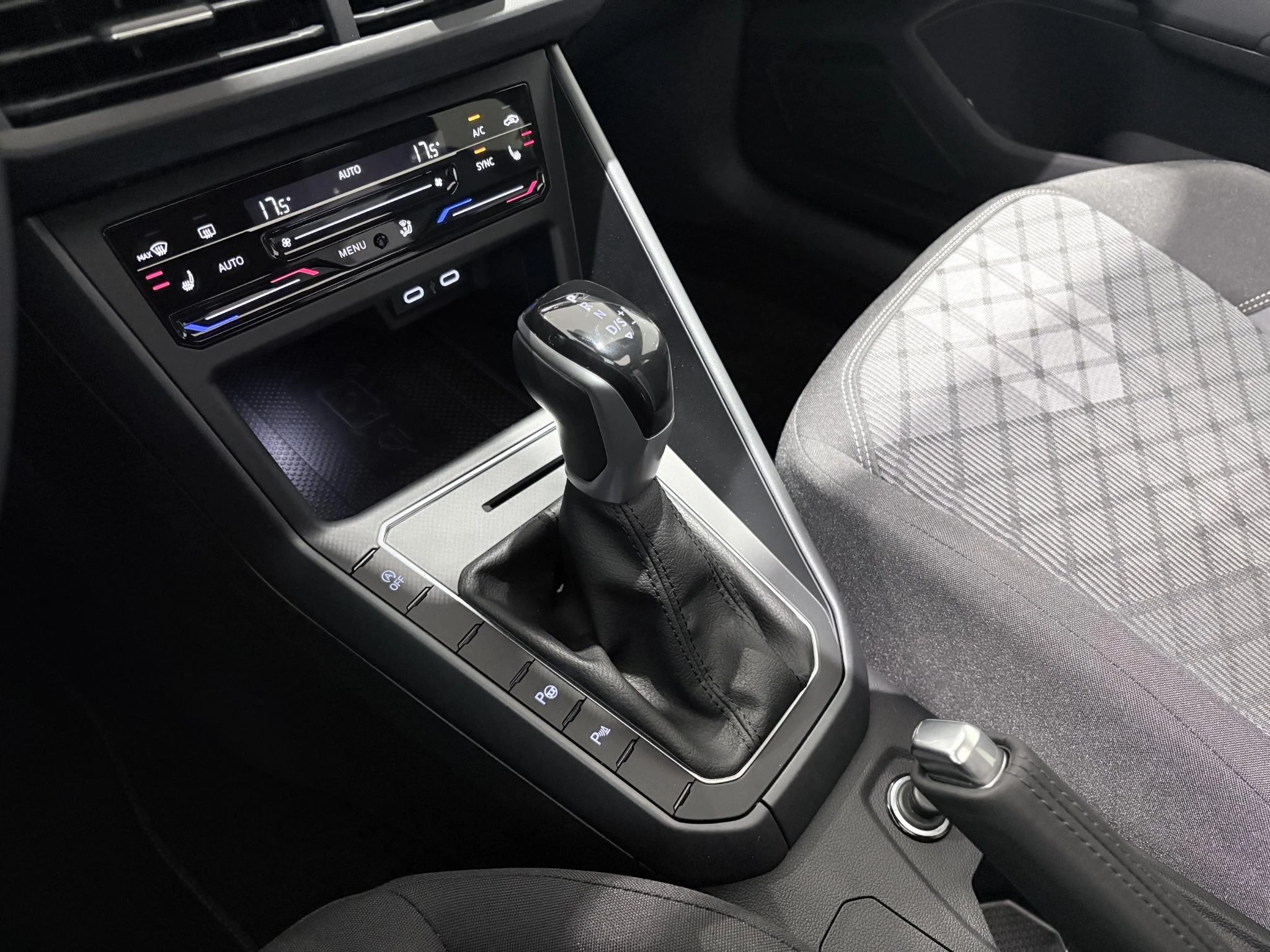 Volkswagen Polo 1.0 TSI R-Line Business