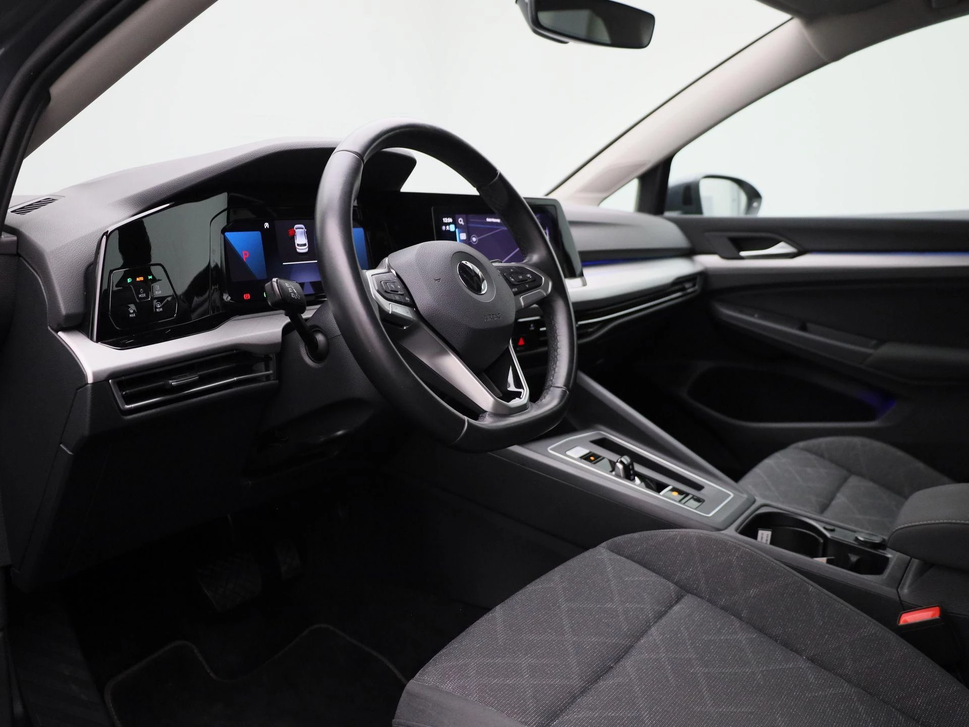 Volkswagen Golf VIII 1.5 eTSI Life DSG | Adaptive Cruise | Camera | PDC