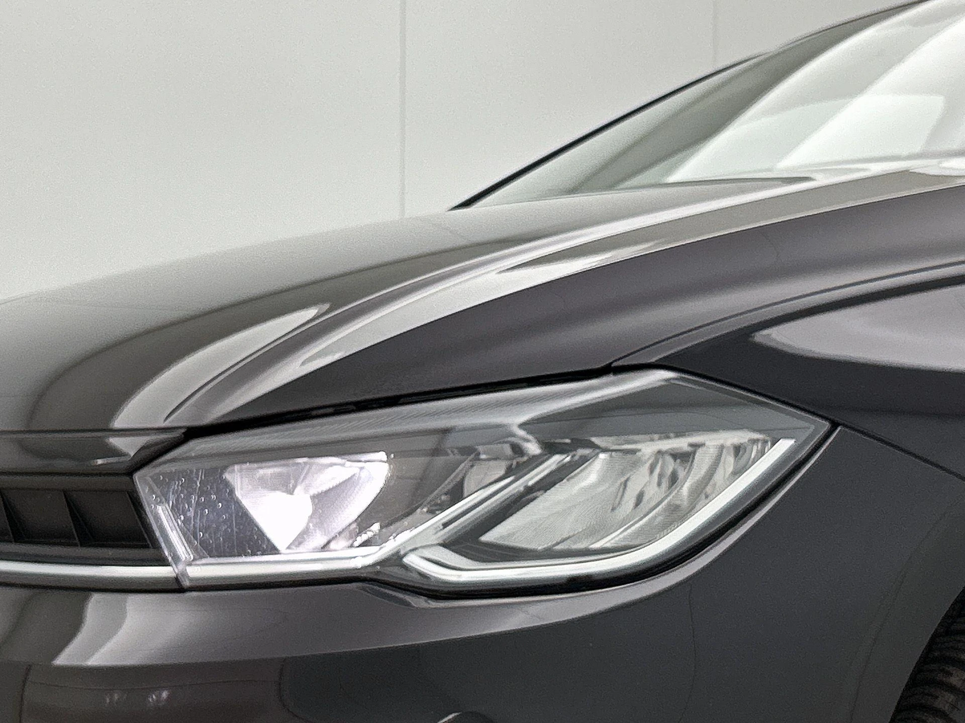 Volkswagen-Polo-image-14
