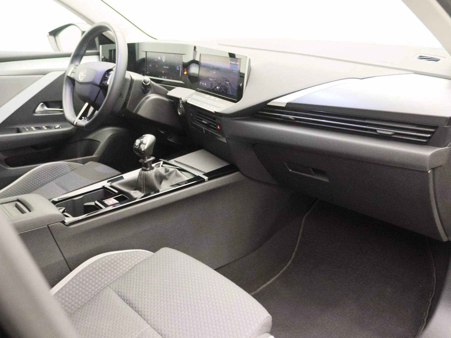 Opel-Astra-image-21