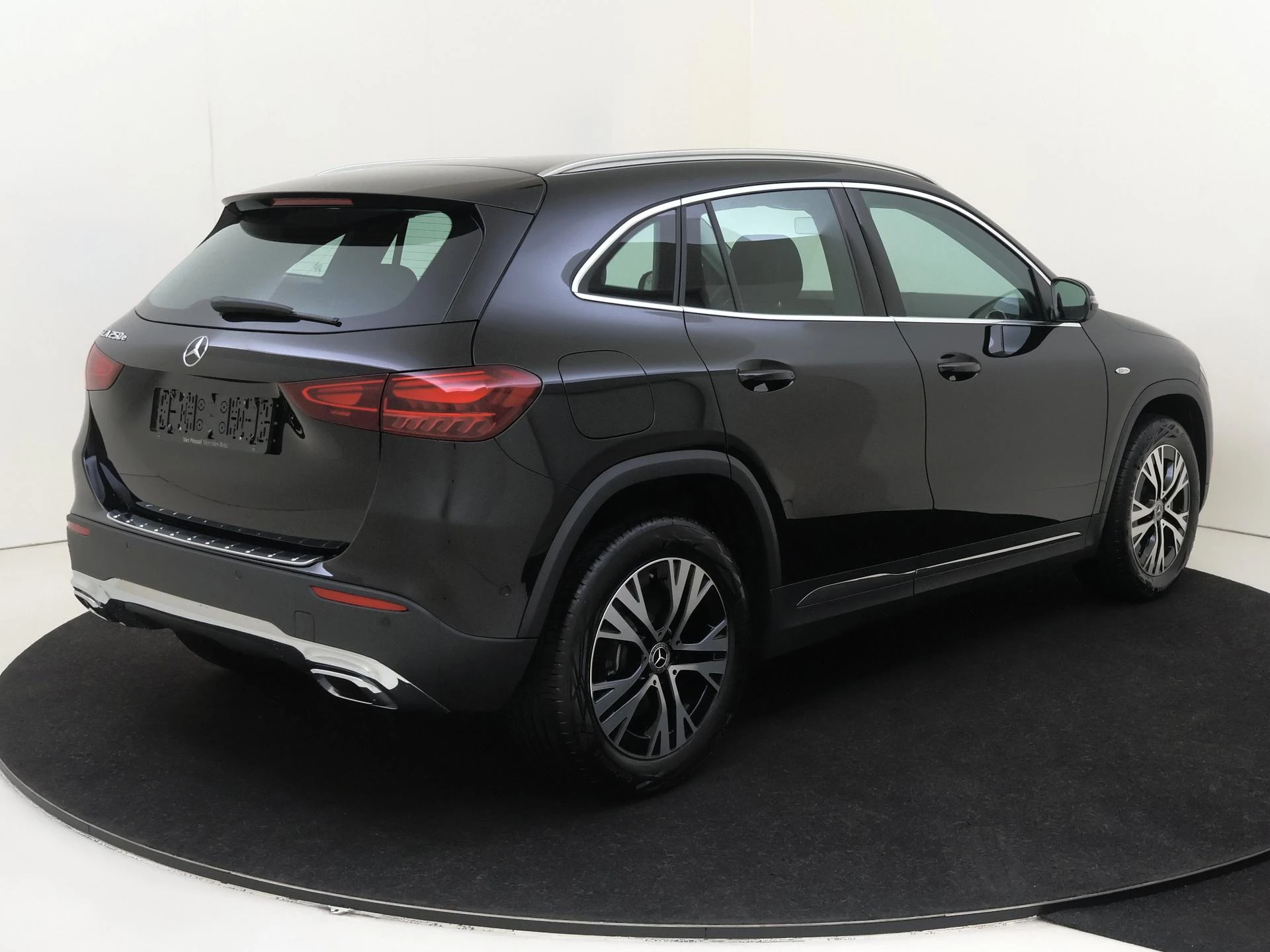 Mercedes-Benz GLA 250 e Business Solution Luxury