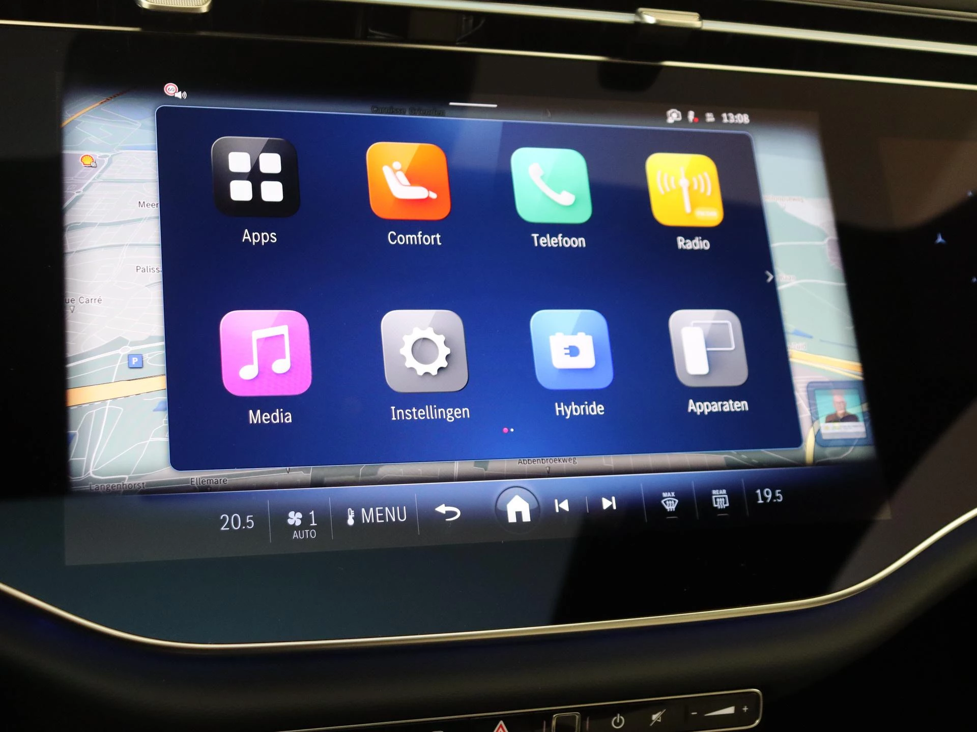 Mercedes-Benz-E-Klasse-image-15