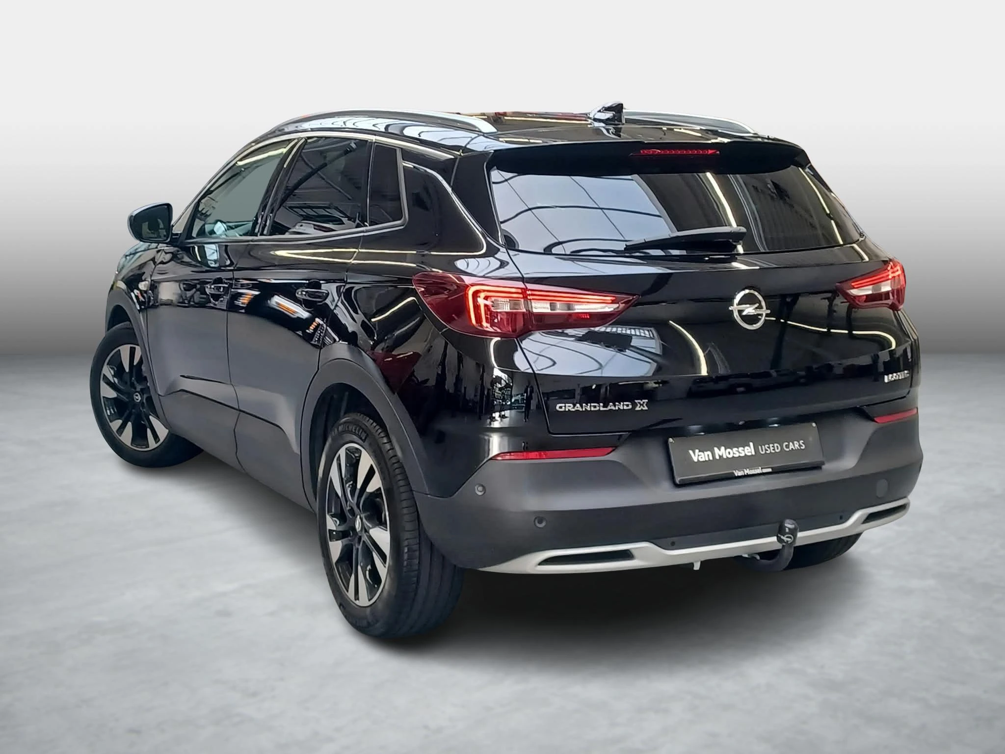 Opel-Grandland X-image-2