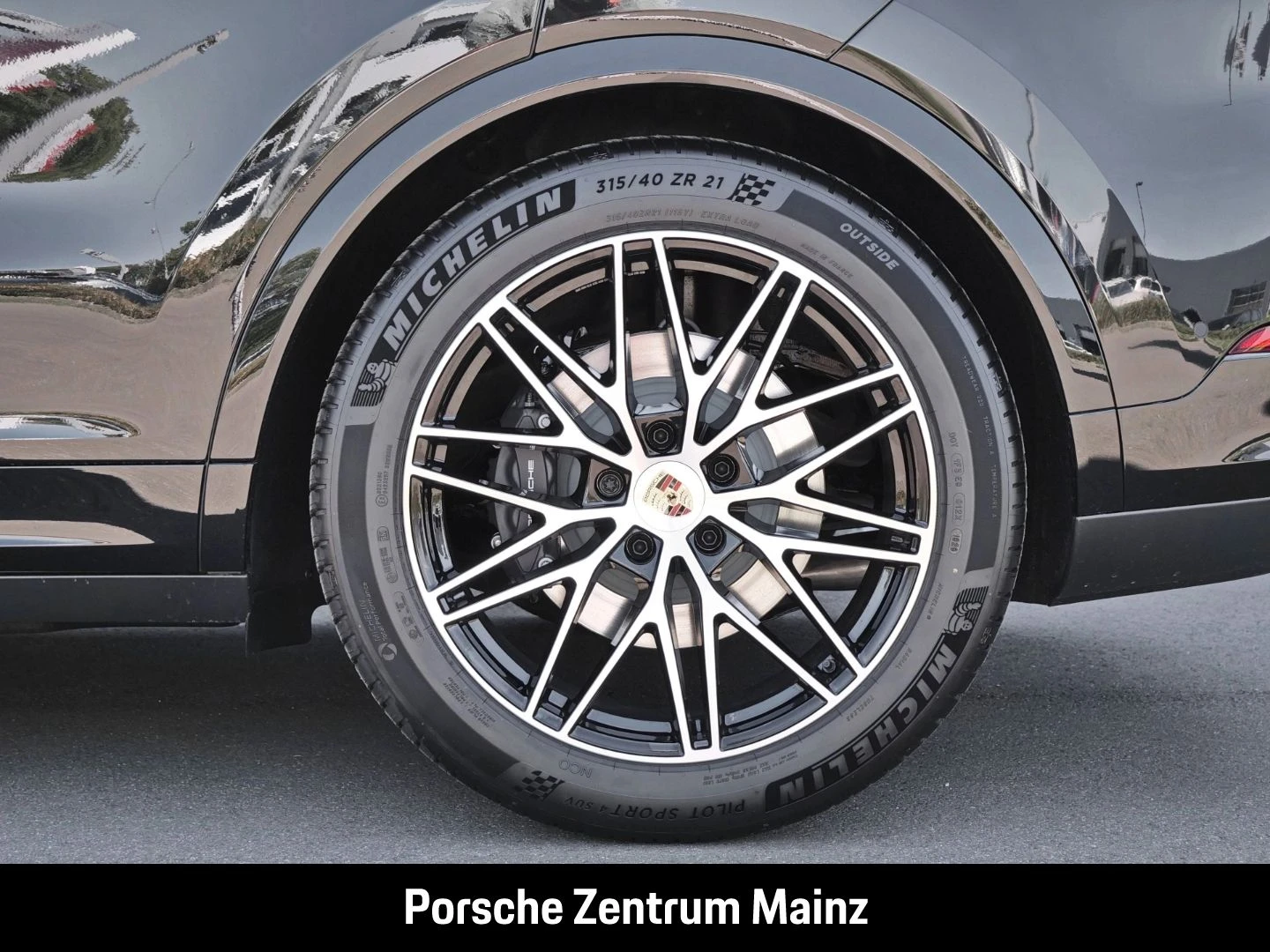 Porsche-Cayenne-image-12