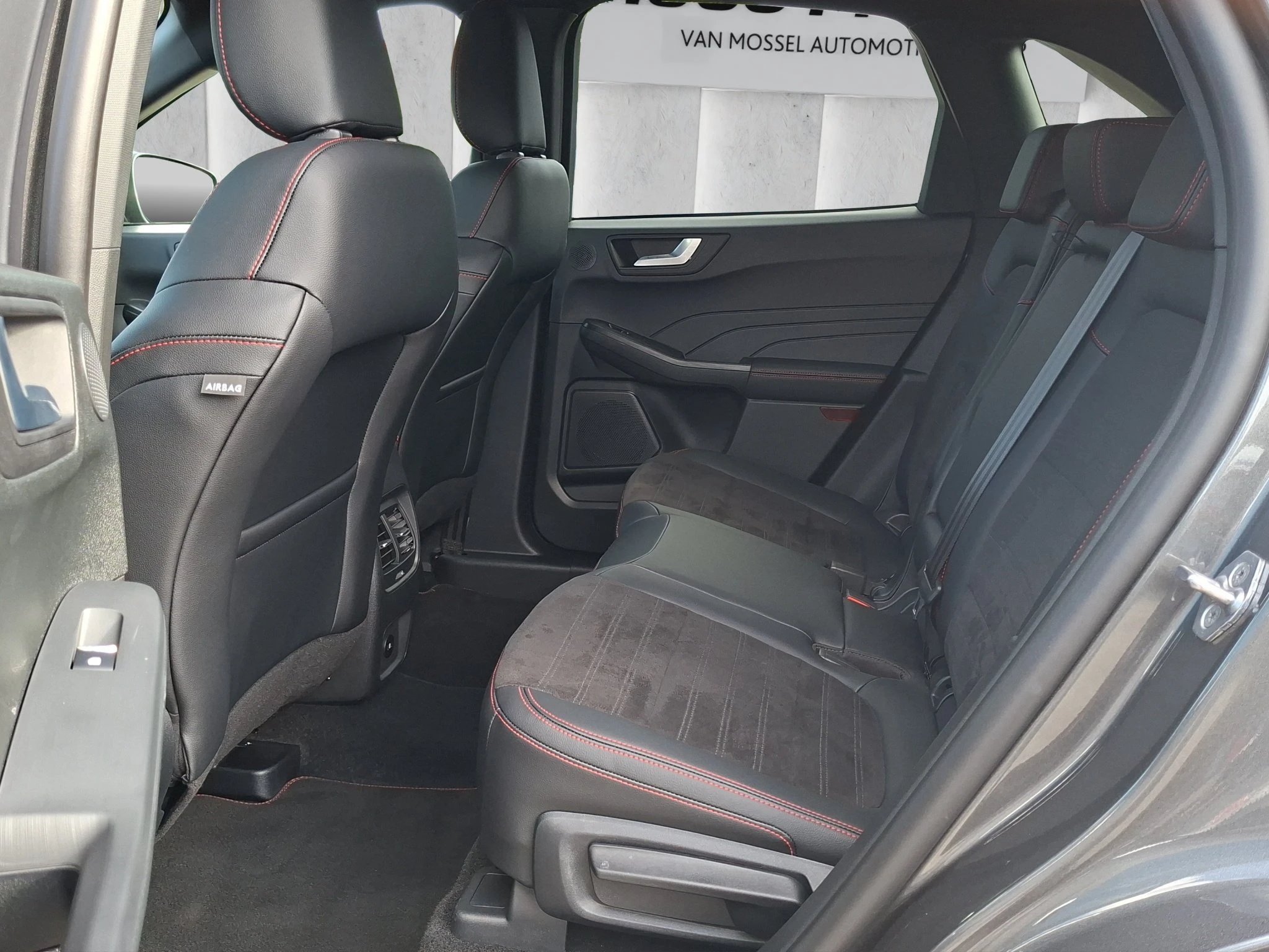 Ford-Kuga-image-10