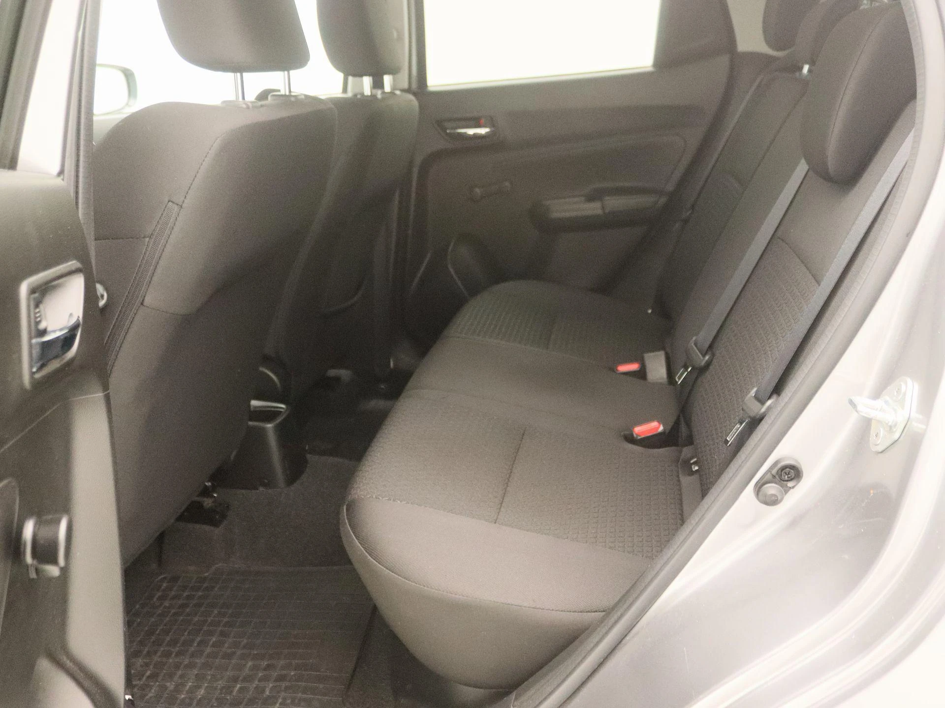 Suzuki-Swift-image-12