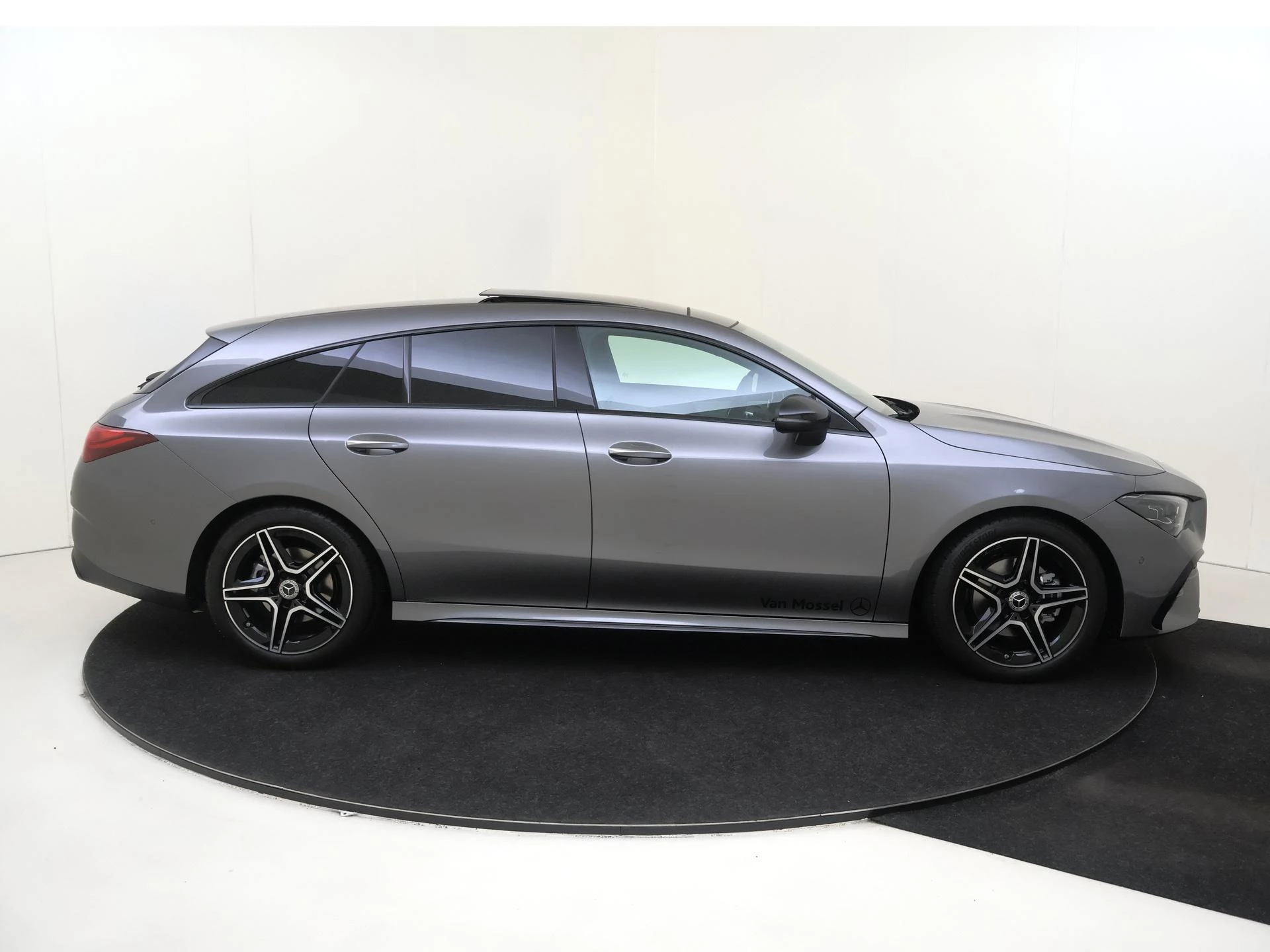 Mercedes-Benz CLA Shooting Brake 180 Business Solution AMG