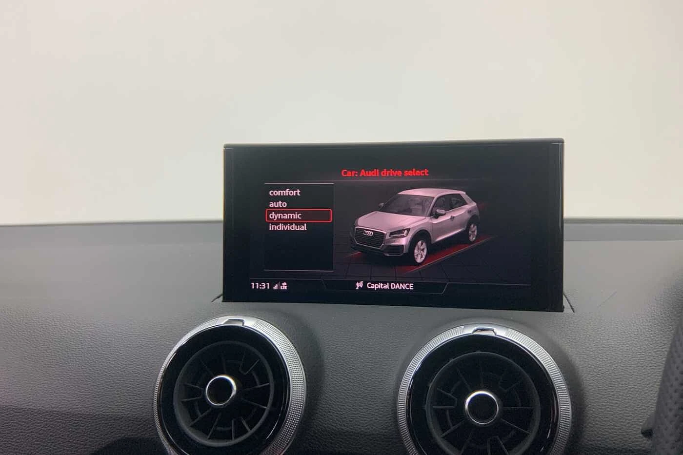 Audi-Q2-image-18
