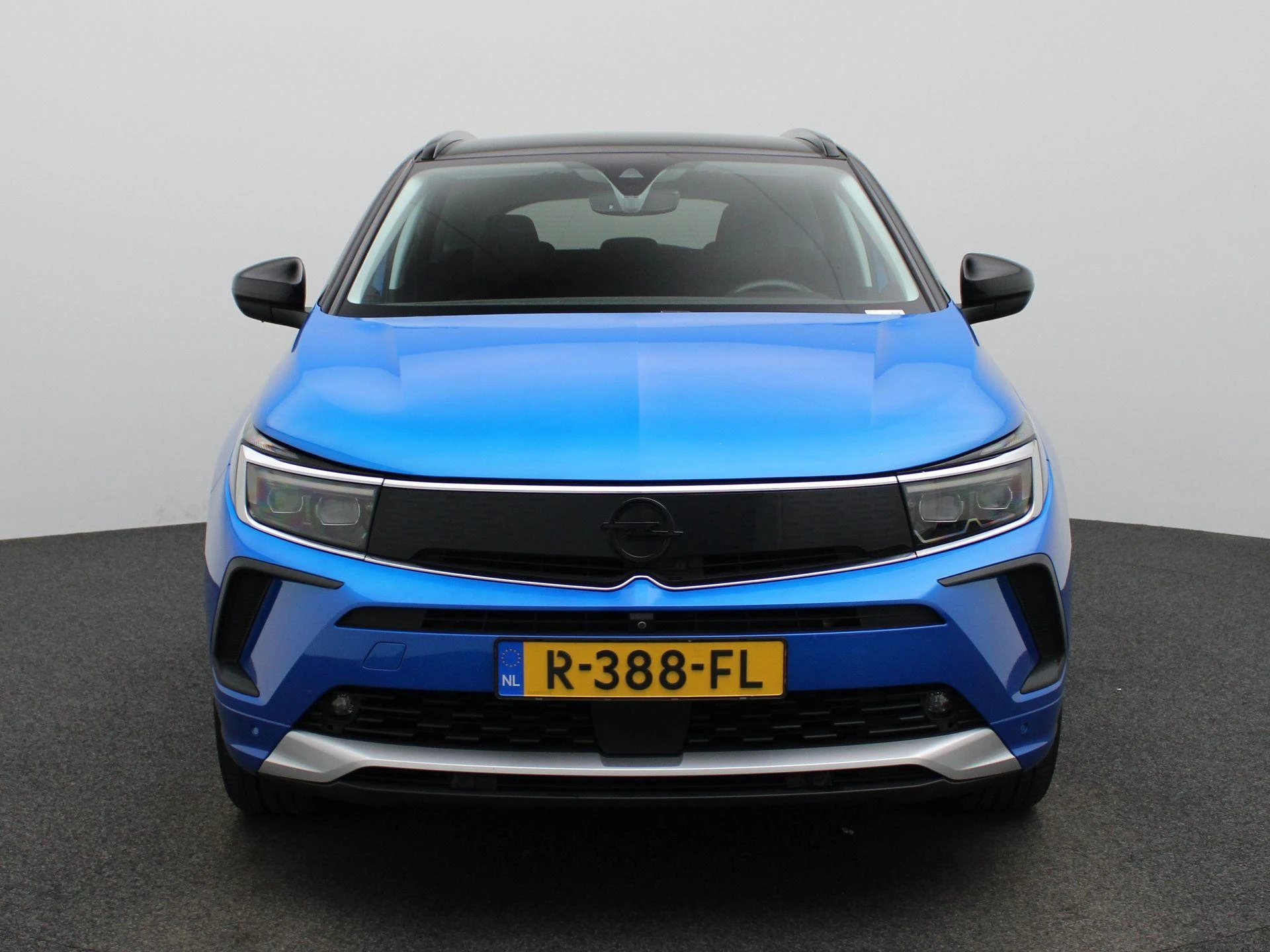 Opel-Grandland-image-2