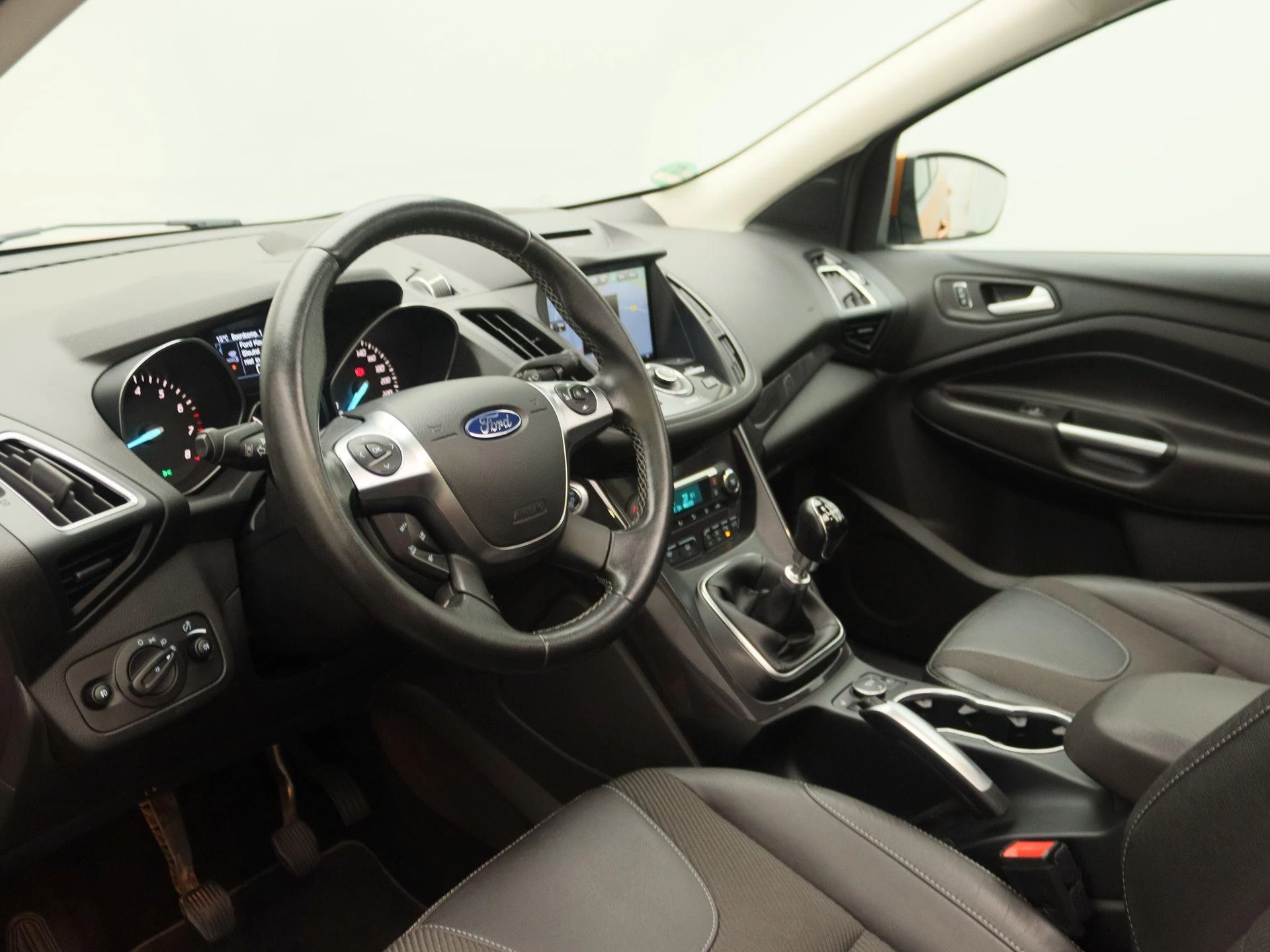Ford-Kuga-image-25