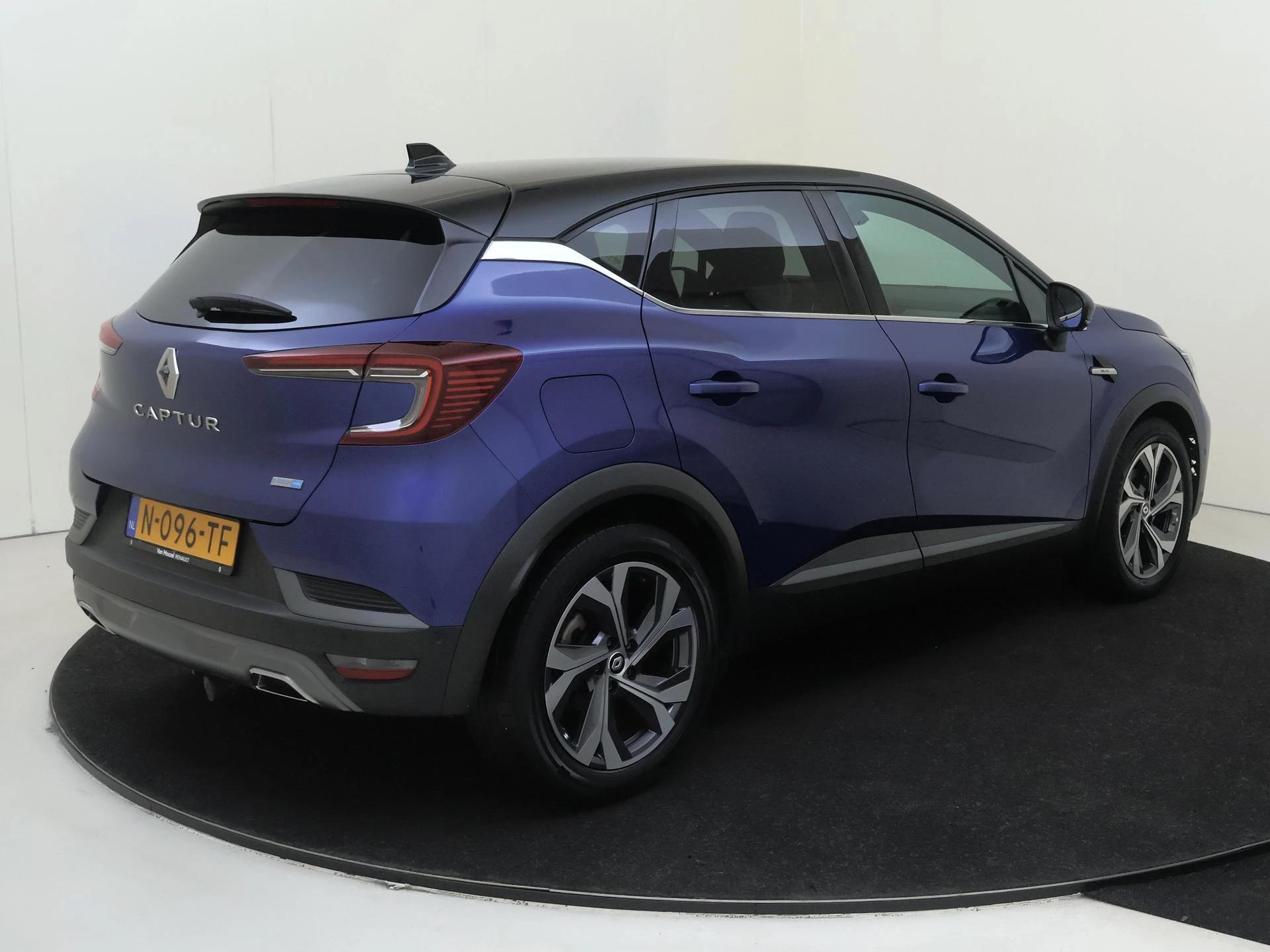 Renault Captur 1.6 E-Tech Hybrid 145 R.S. Line