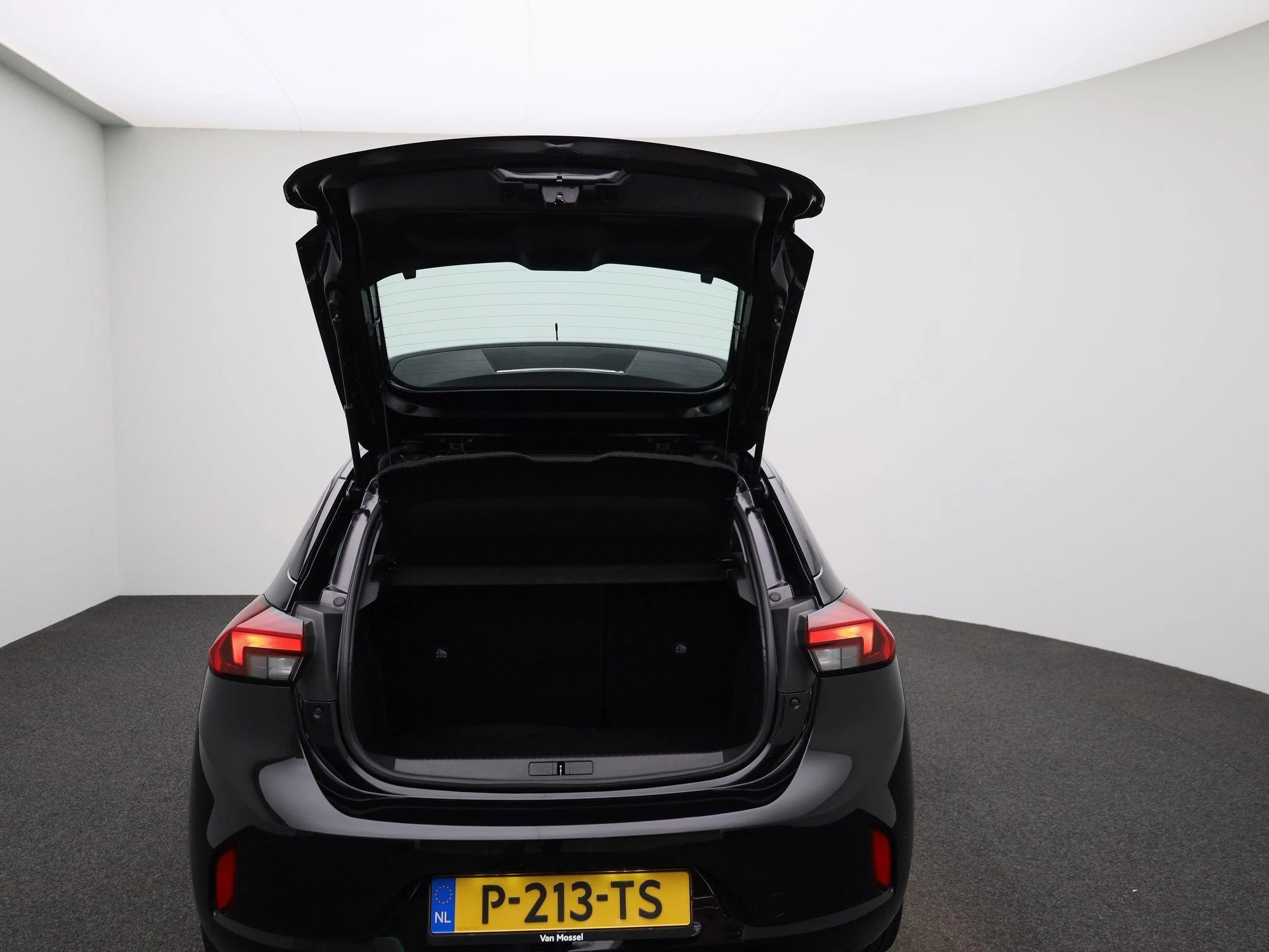 Opel-Corsa-image-10