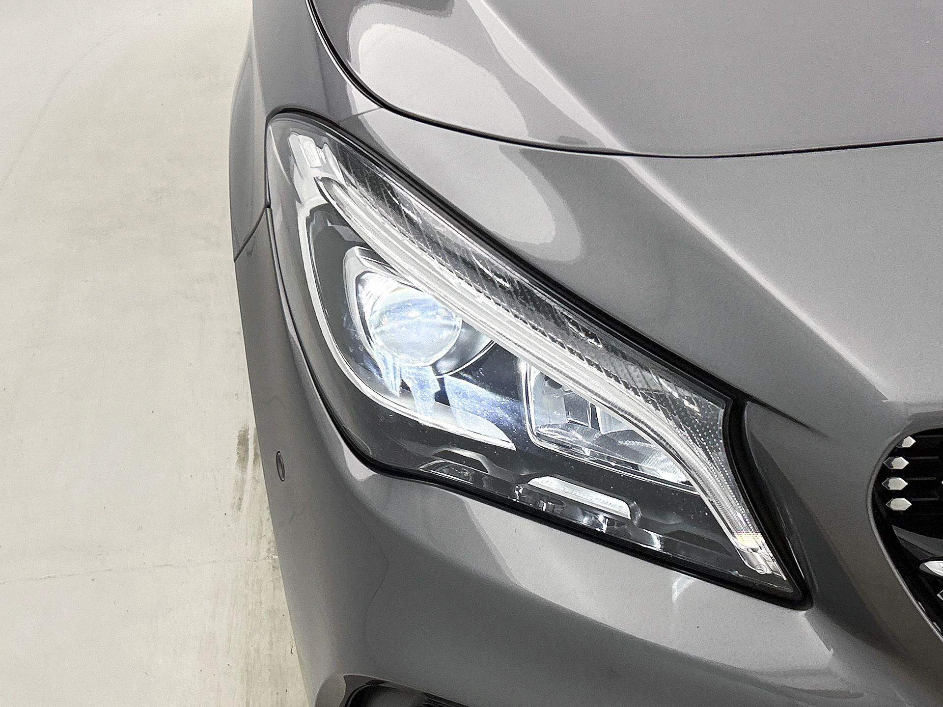 Mercedes-Benz-CLA-image-13