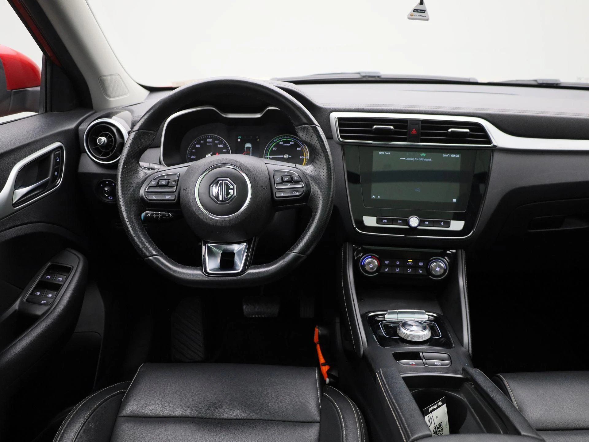 MG-ZS EV-image-6
