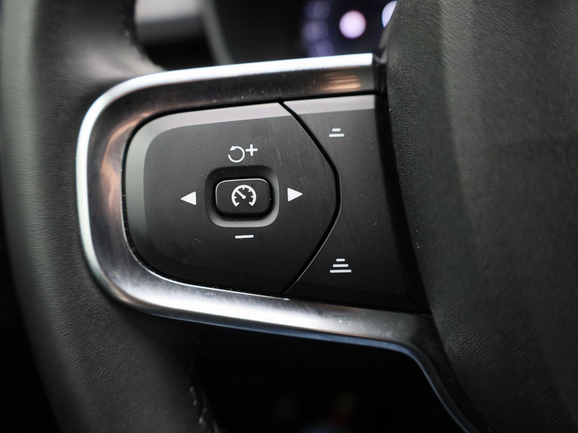 Volvo-XC40-image-19