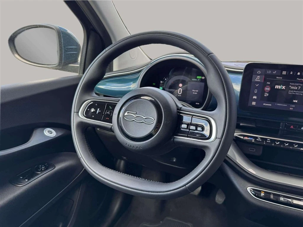 Fiat-500e-image-11