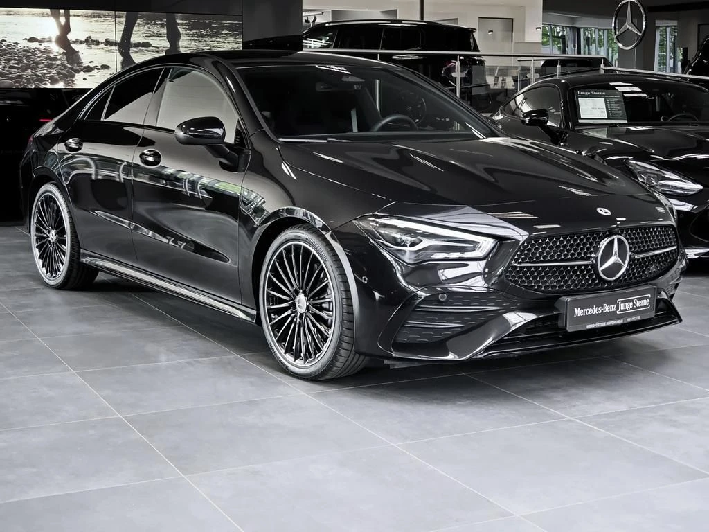 Mercedes-Benz-CLA 200-image-4