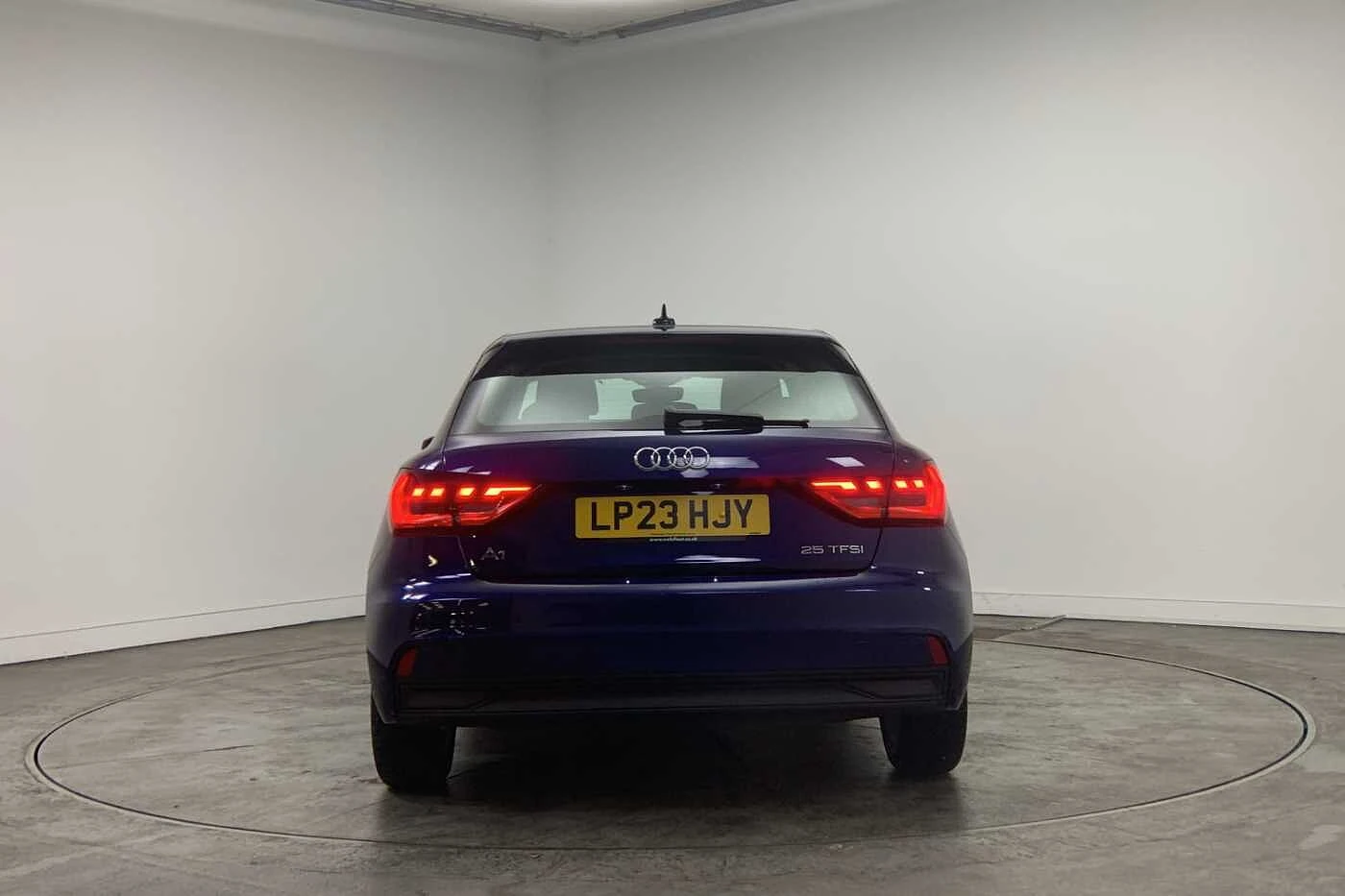 Audi-A1 Sportback-image-10