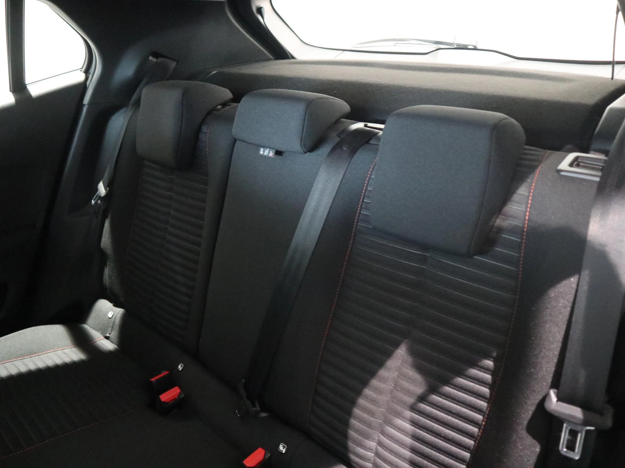 Peugeot-2008-image-9