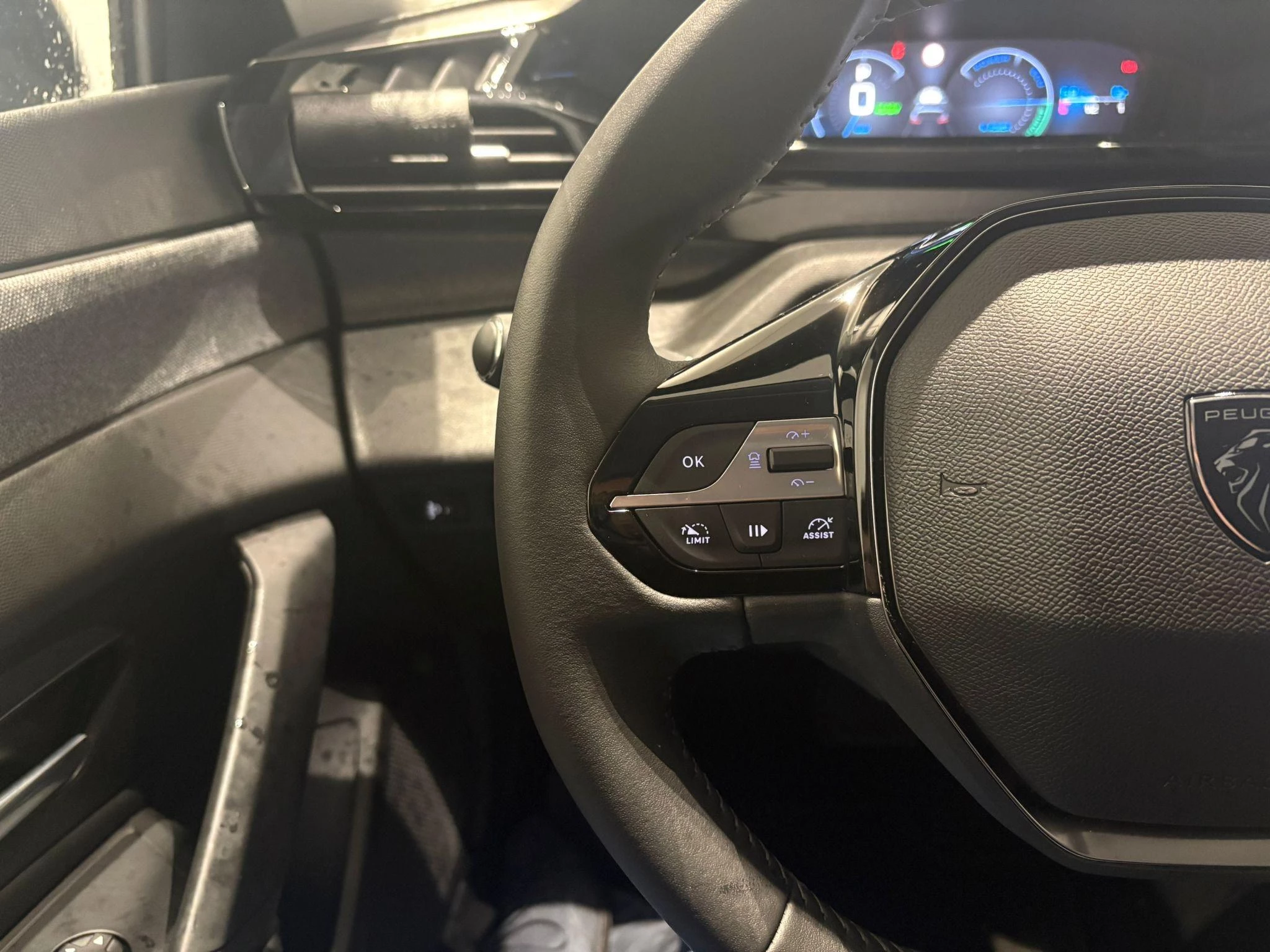 Peugeot-e-308-image-11