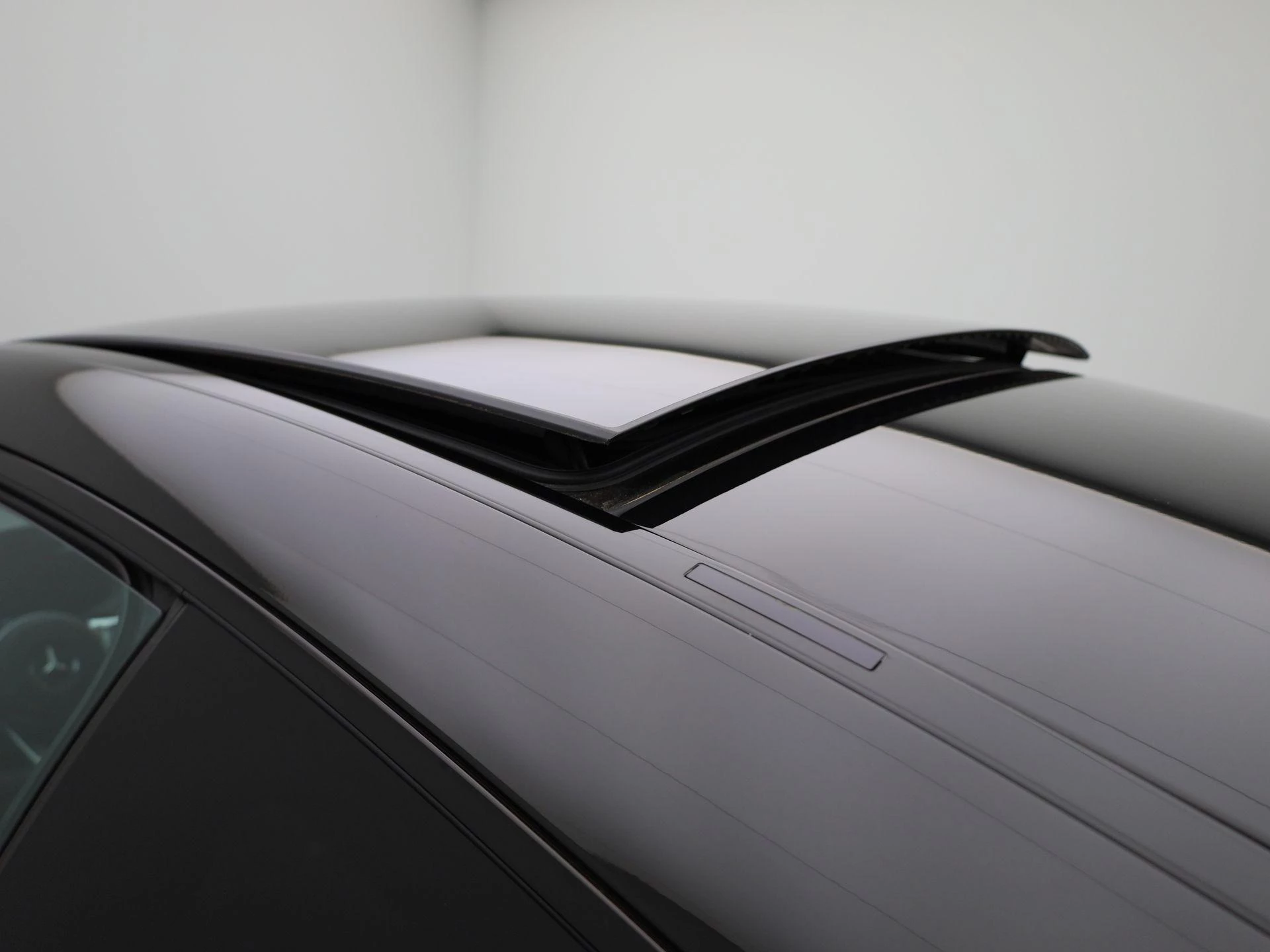 Mercedes-Benz-C-Klasse-image-42