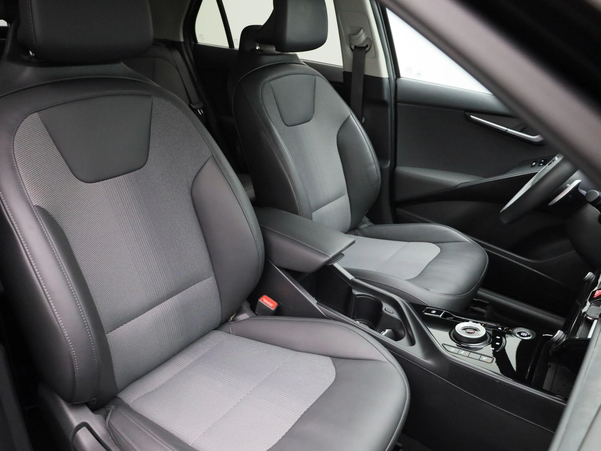 Kia-Niro-image-35
