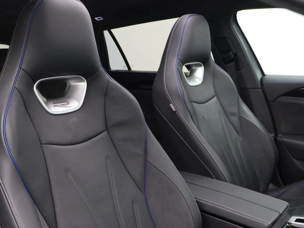 Volkswagen-Passat-image-9