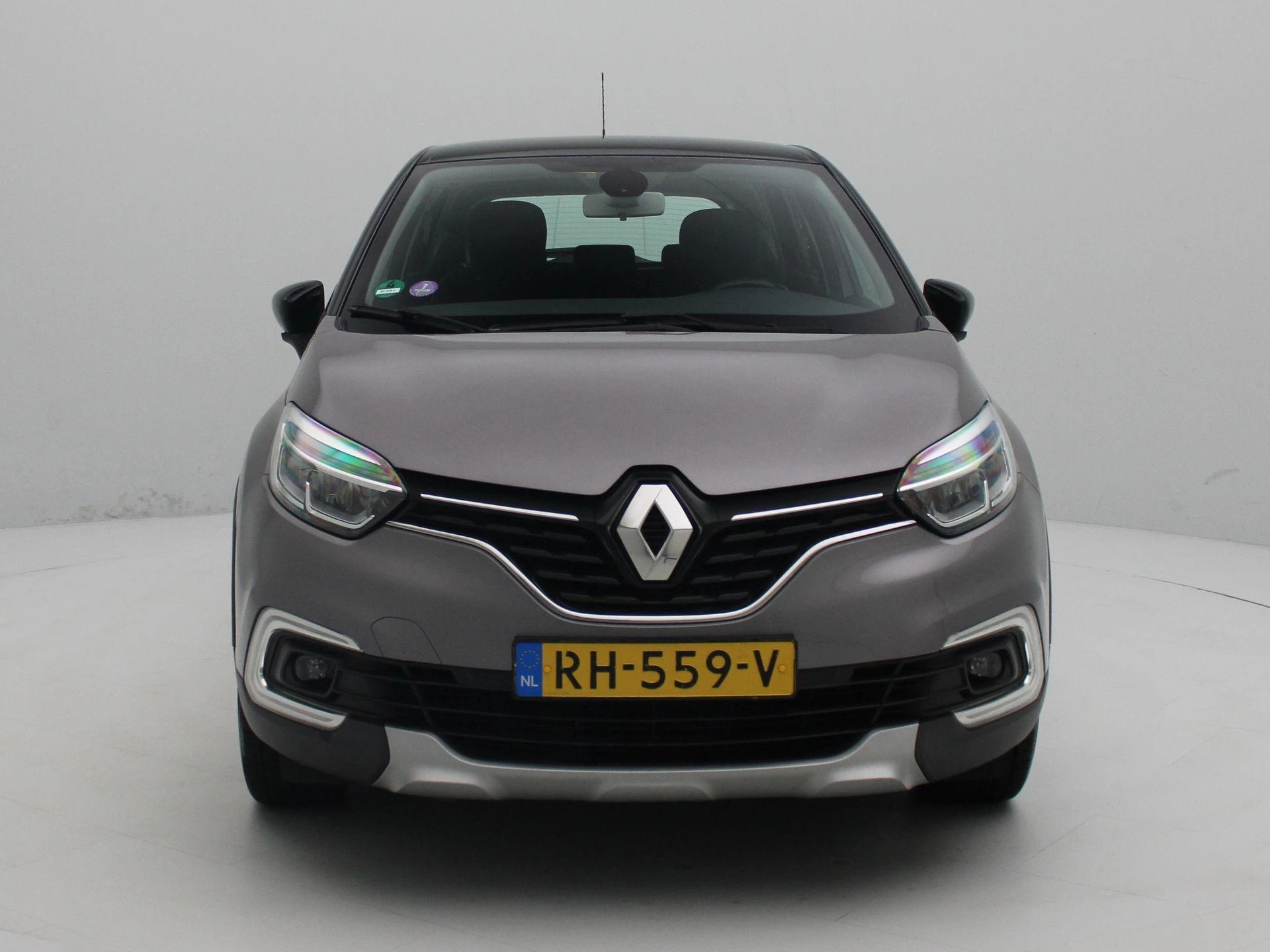Renault-Captur-image-2