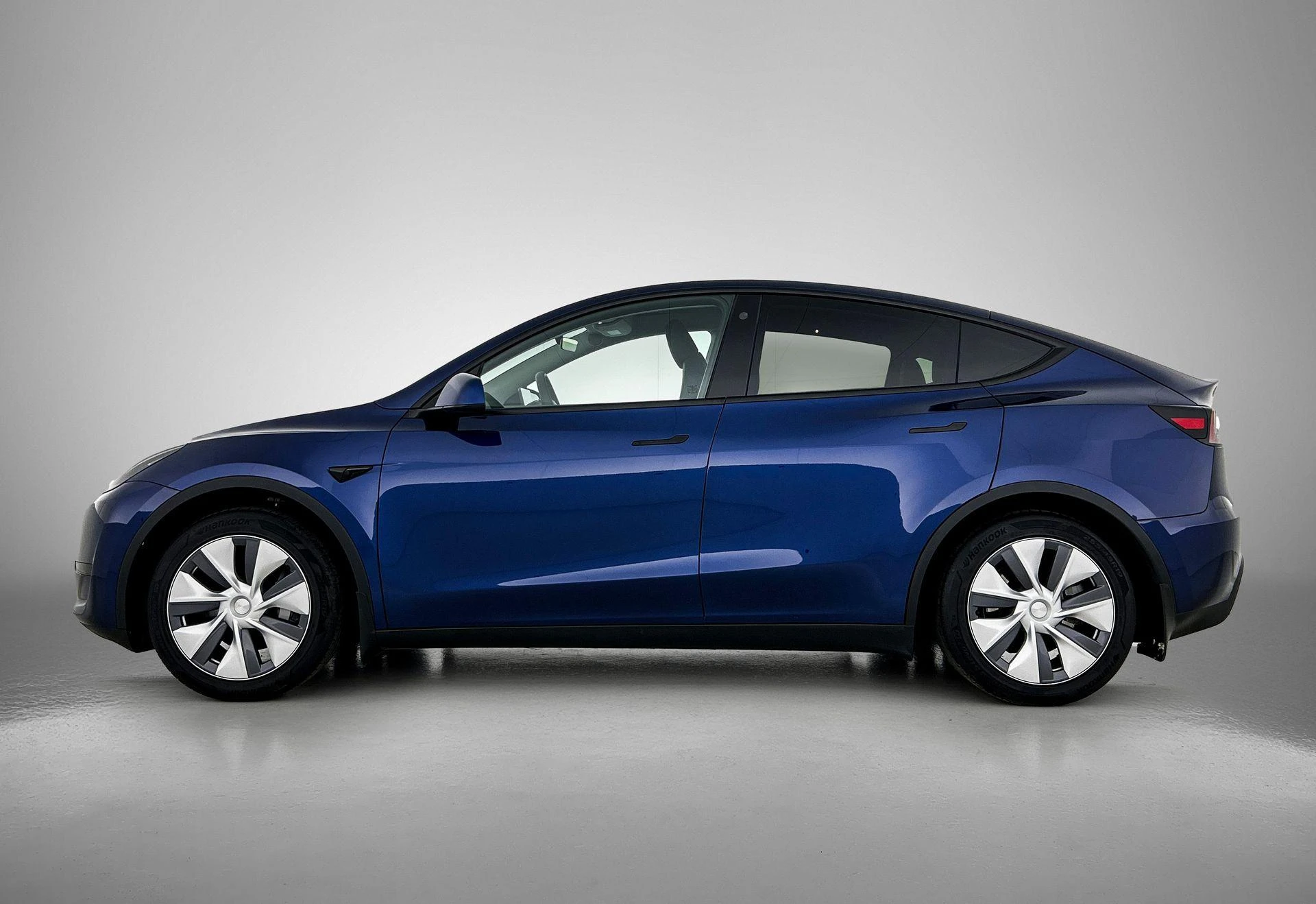 Tesla-Model Y-image-1