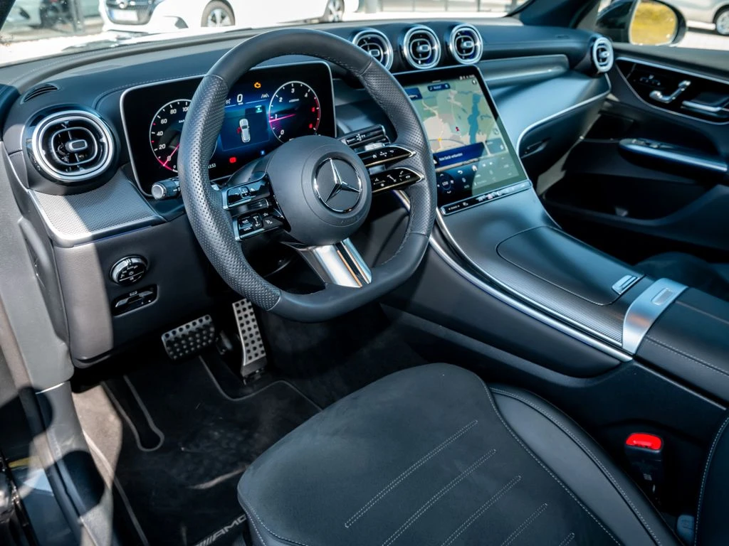 Mercedes-Benz-GLC 220 d-image-8
